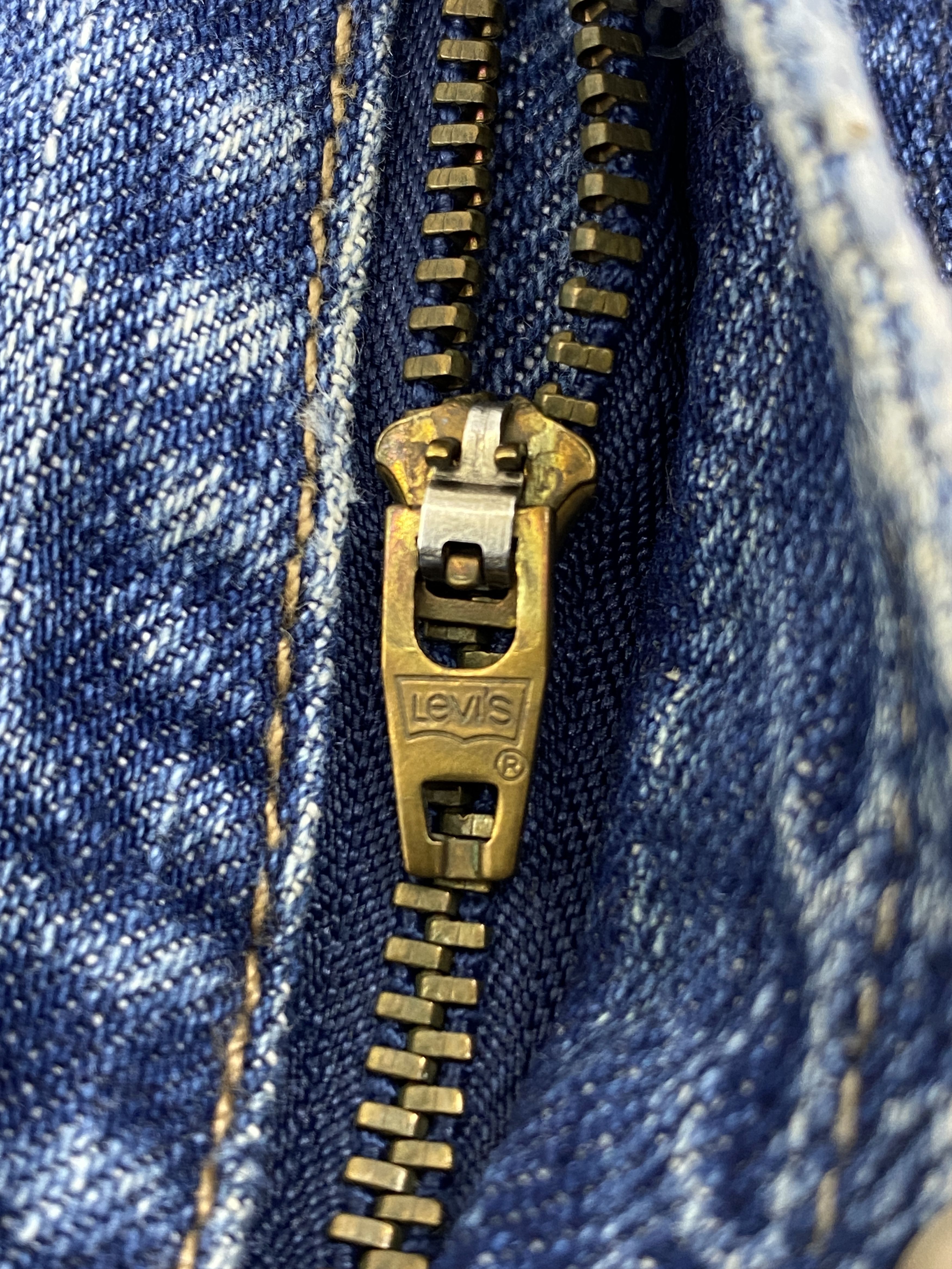 Levi's Faded Blue Vintage Levis 569 Jeans DP2623 Size US 33 - 12 Thumbnail