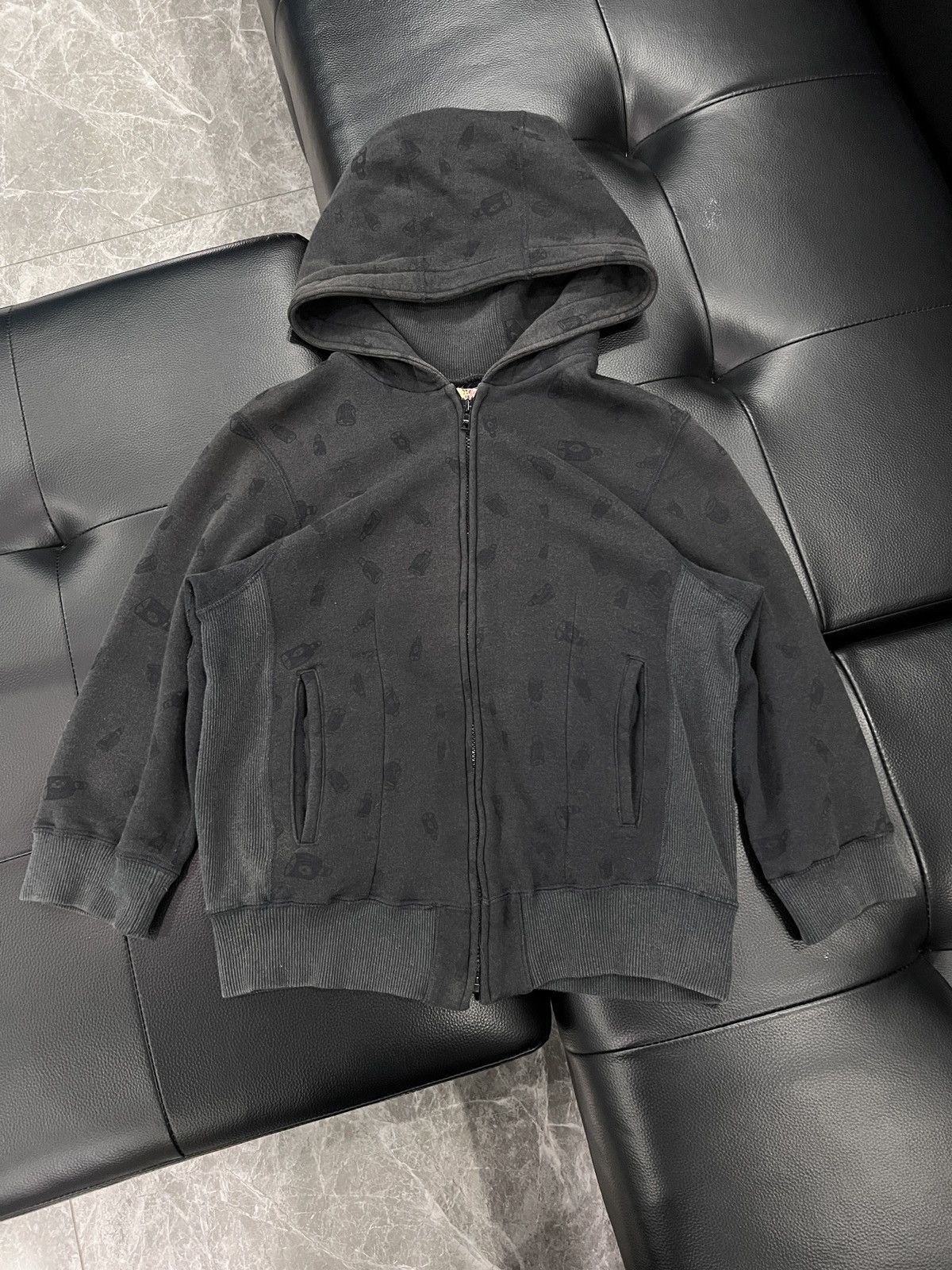 Undercover Undercover 2000s Cartoon Shadow Graphic Zip Hoodie Size US S / EU 44-46 / 1 - 1 Thumbnail