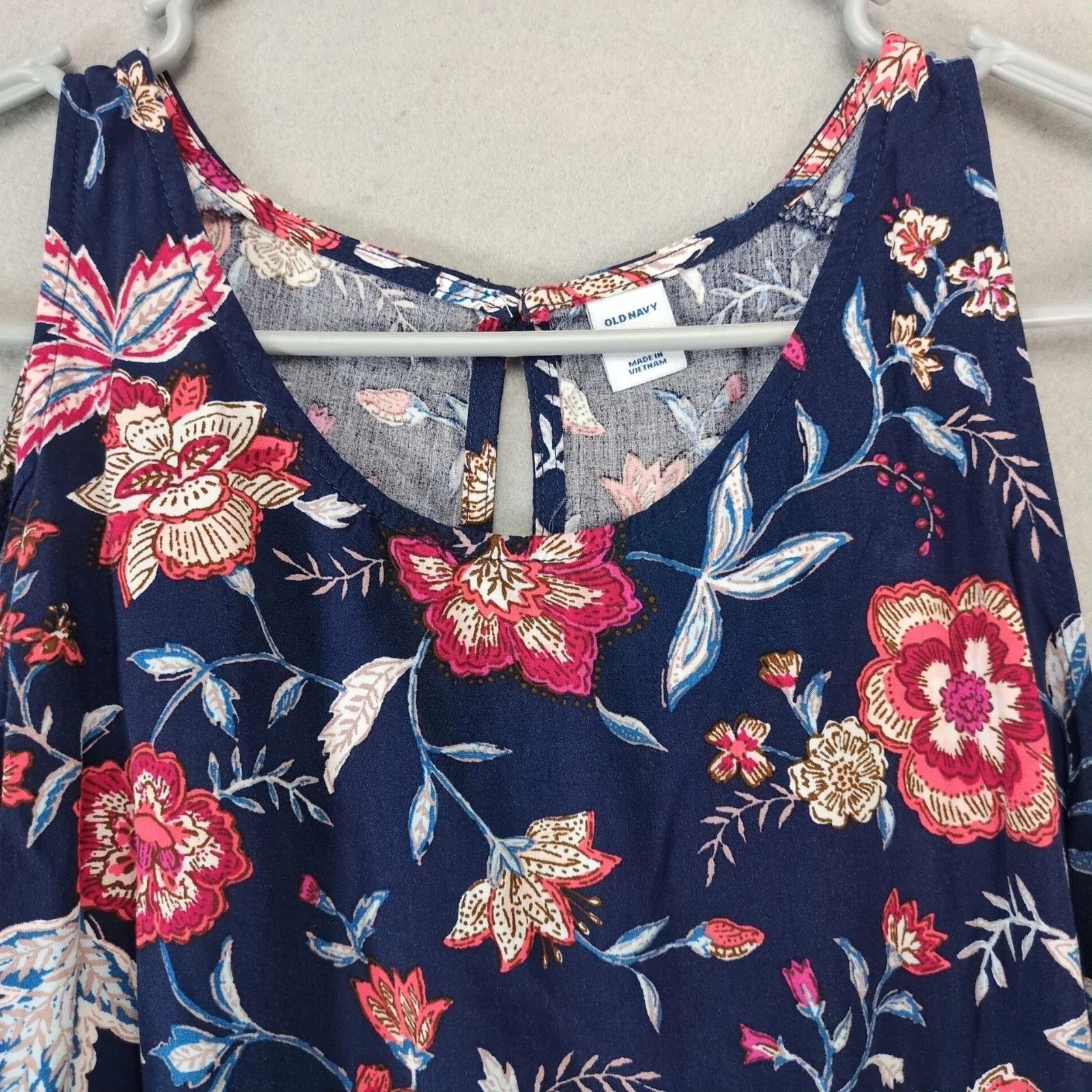 Old Navy Old Navy Blue Floral Print Rayon Tank Top Women's XL Flowy Size XL / US 12-14 / IT 48-50 - 9 Thumbnail