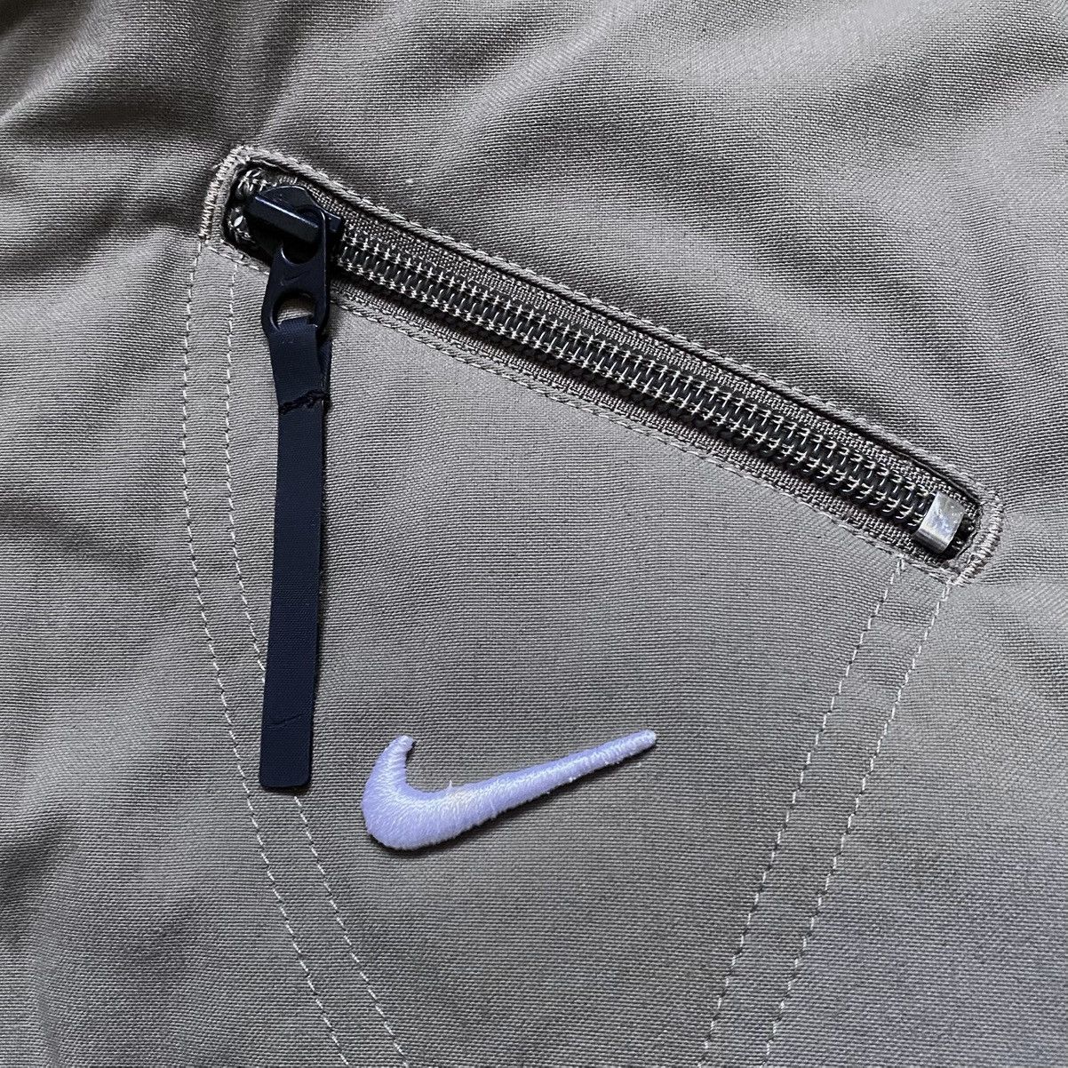 Nike Ws Y2K Vintage Nike Gray Light Zip Utility Jacket Streetwear Size M / US 6-8 / IT 42-44 - 9 Thumbnail