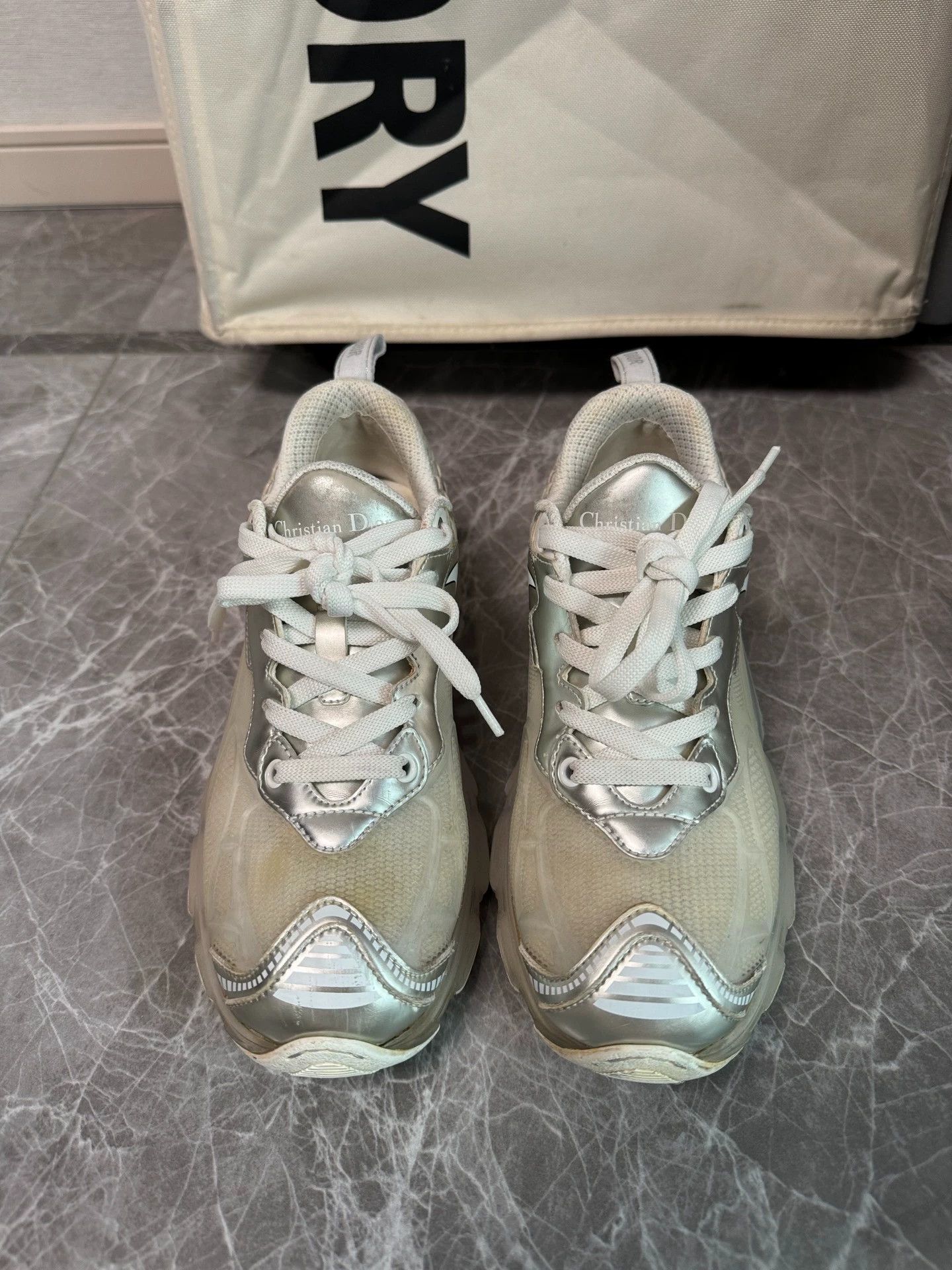 Dior Dior Vibe Silver Dior Star Sneaker Wmns 36.5 Size US 6 / IT 36 - 2 Thumbnail