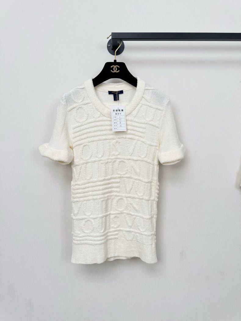Louis Vuitton Louis Vuitton White Short Sleeve Shorts Set- Size 28" / US 6 / IT 42 - 2 Thumbnail