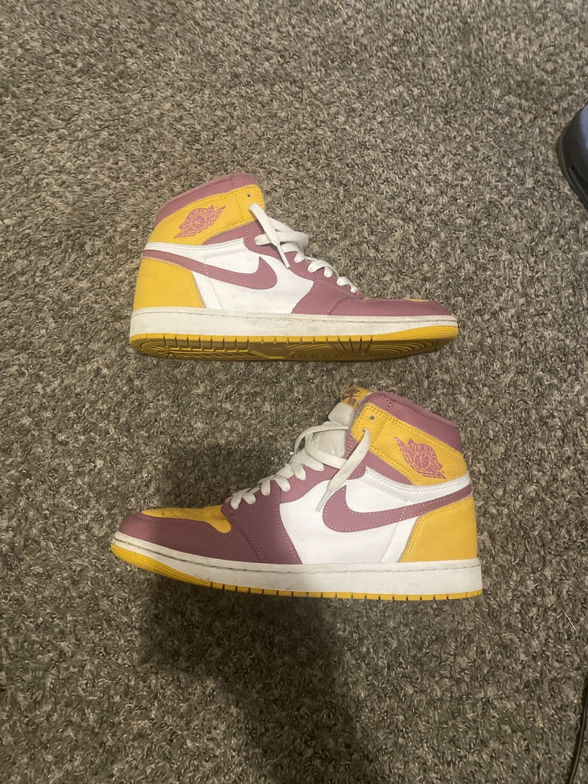 Jordan Brand Jordan 1 brother hood size 10.5 Size US 10.5 / EU 43-44 - 1 Thumbnail
