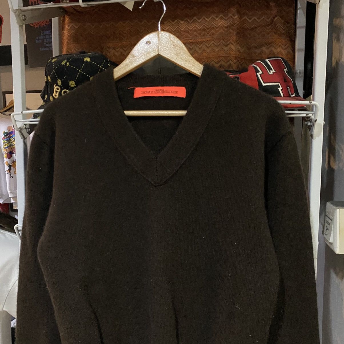 CABANE de ZUCCa vintage sample cabane de zucca wool V-neck pullover sweater Size US S / EU 44-46 / 1 - 3 Thumbnail