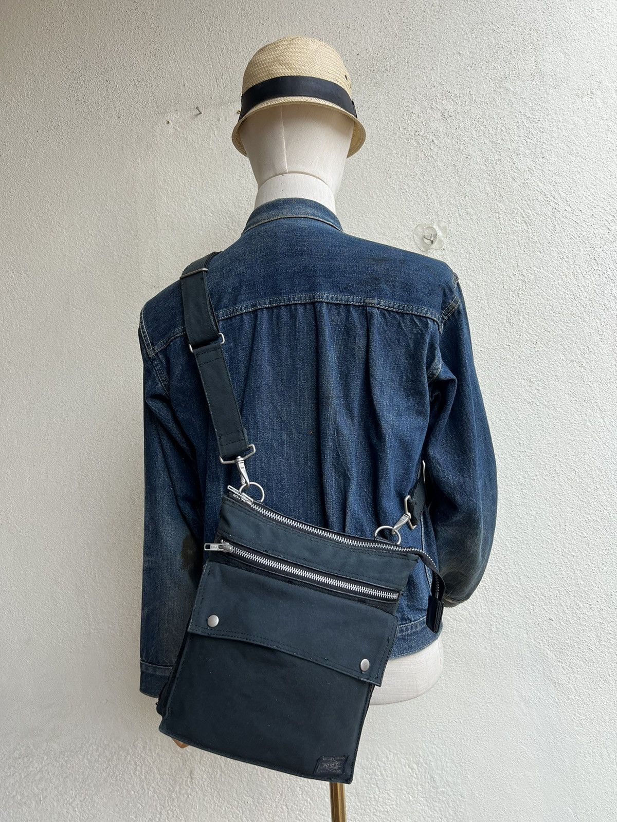 Japanese Brand Vintage Porter Yoshida Japan Peel Off PU Coated Distress Bag Size ONE SIZE - 24 Thumbnail
