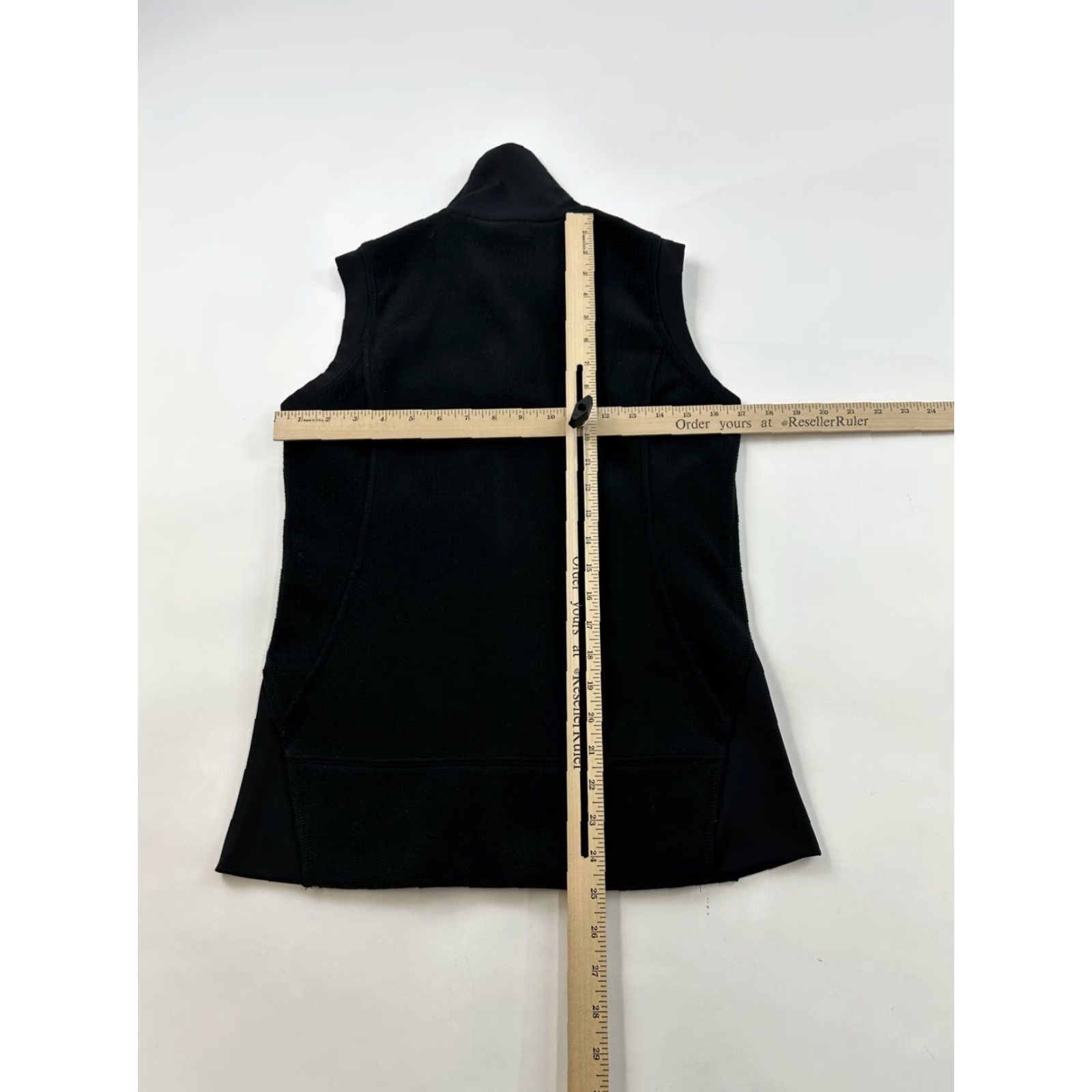 Vintage Columbia Fleece Vest Women’s Small Black Sleeveless Size S / US 4 / IT 40 - 4 Thumbnail