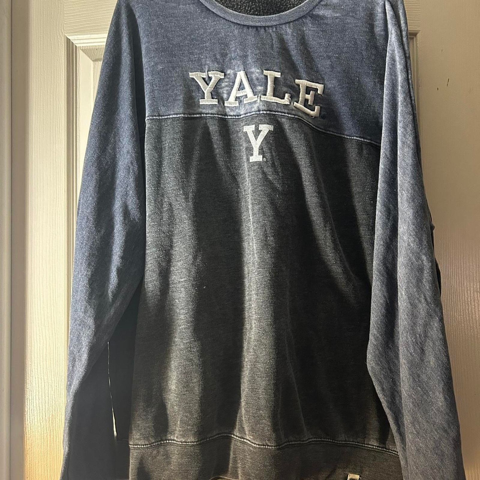 Other (L) Colosseum Brand YALE University Vintage Crewneck Size L / US 10 / IT 46 - 2 Thumbnail