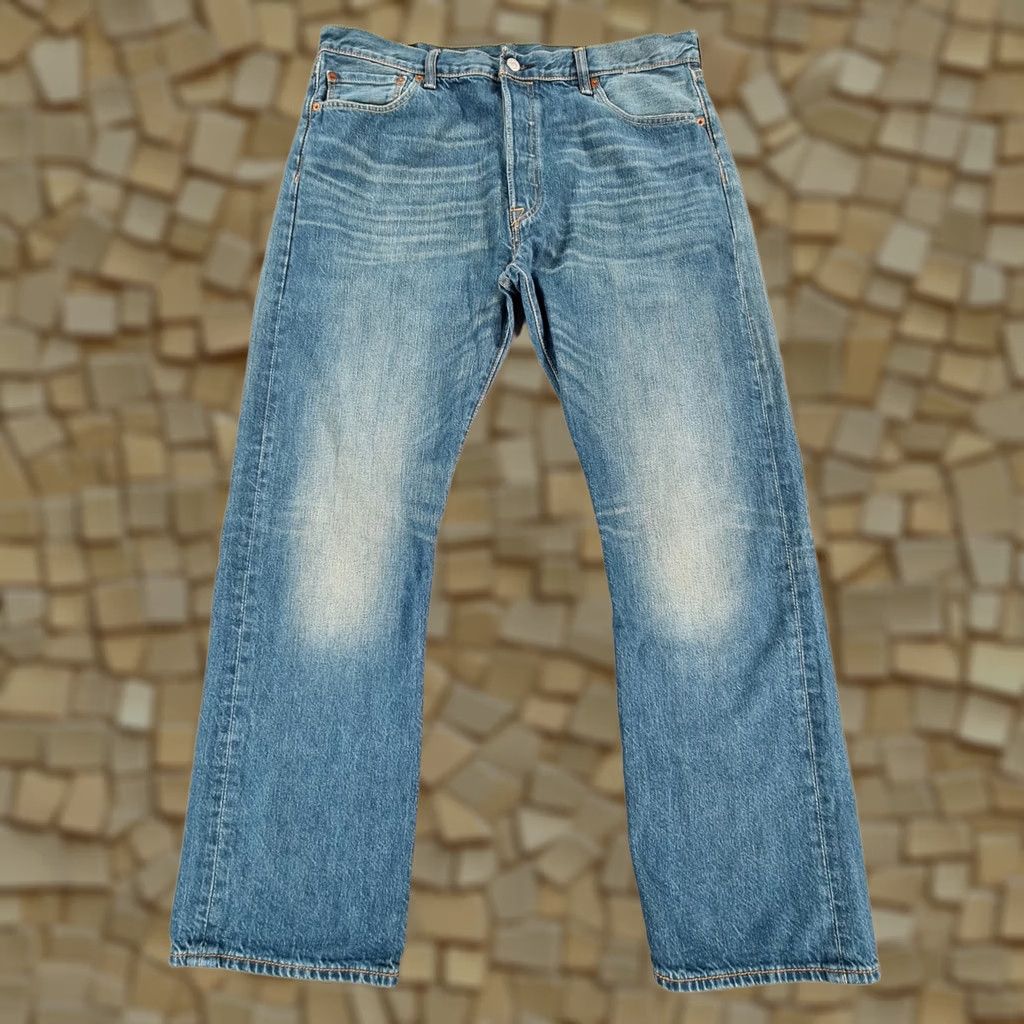 Levi's Levi's 501 Jeans Blue W36 L30 Regular Fit Straight Leg Button Fly Denim Denim 5-Pocket Classic USA 90s Mens Jeans Size US 36 / EU 52 - 1 Thumbnail