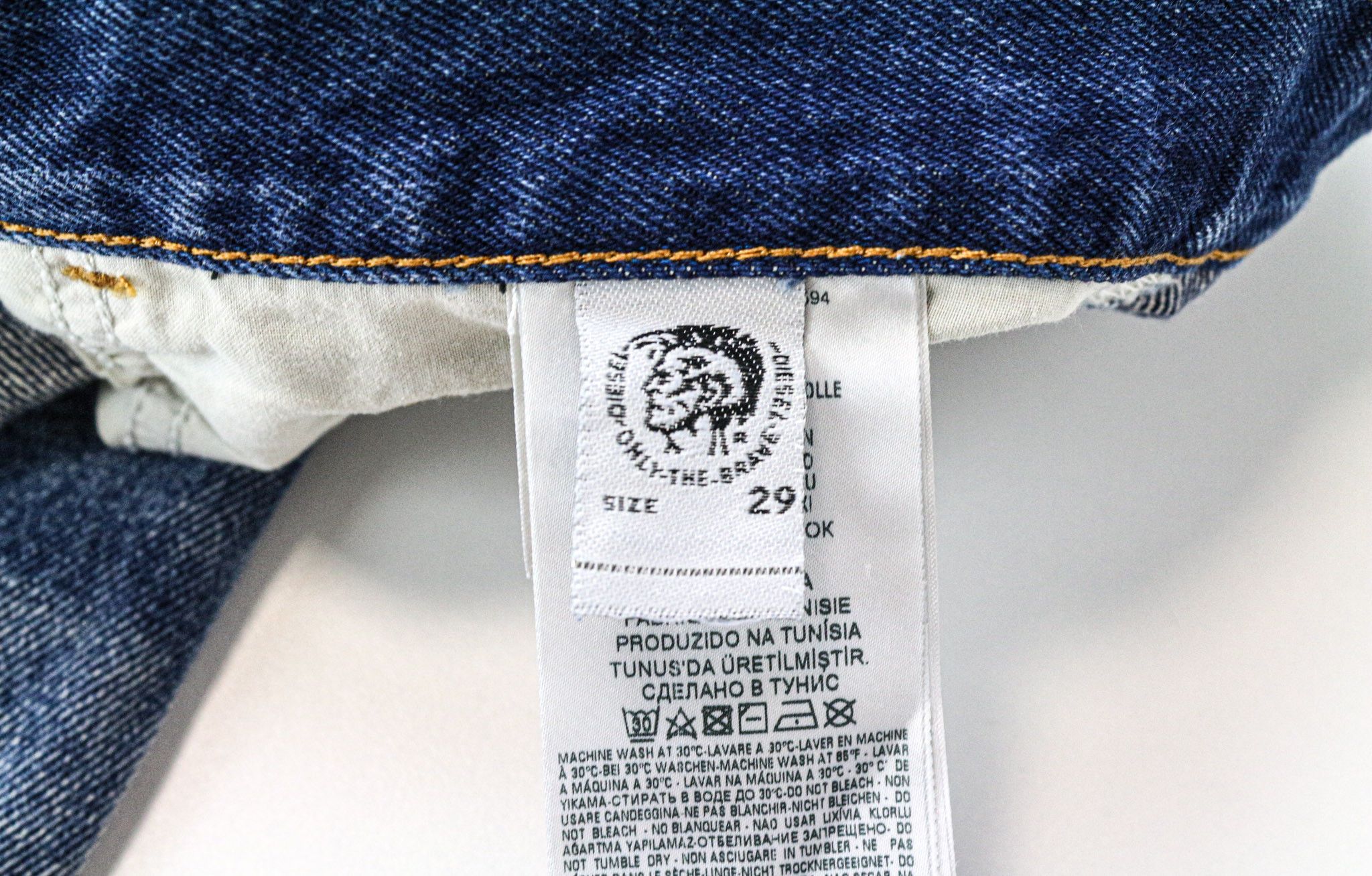 Diesel D-AYGLE 0076Y W29/L32 Blue Buttoned Jeans 74668 Size US 29 - 7 Thumbnail