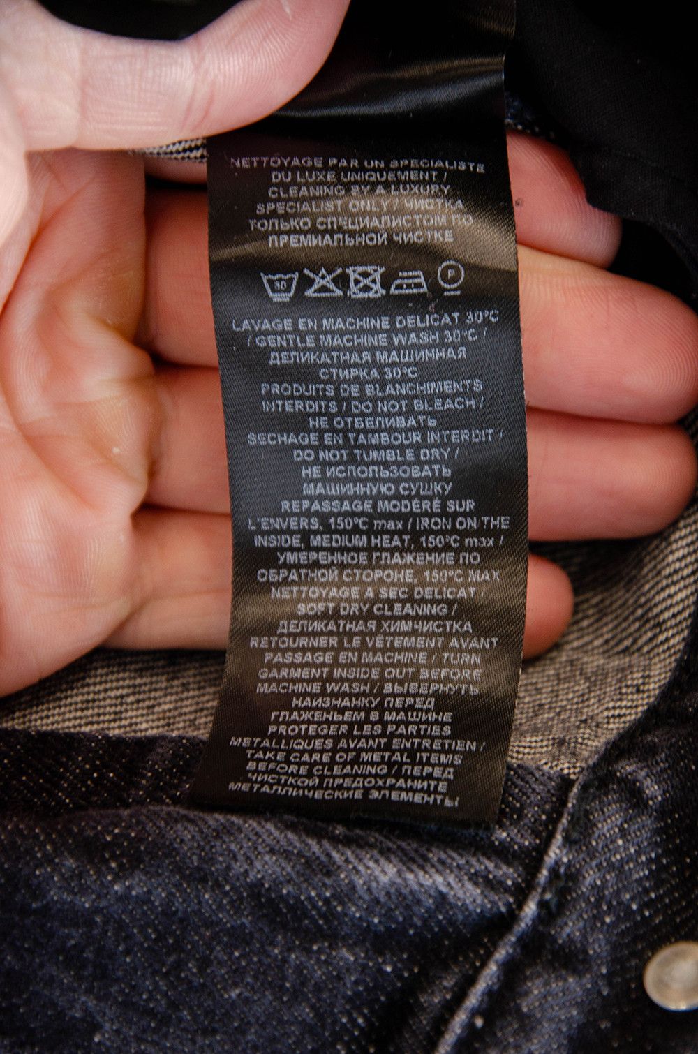 Balmain Balmain Carrot Fit Jeans Logo Pocket Dark Blue - Size IT44 Size 30" / US 8 / IT 44 - 14 Thumbnail