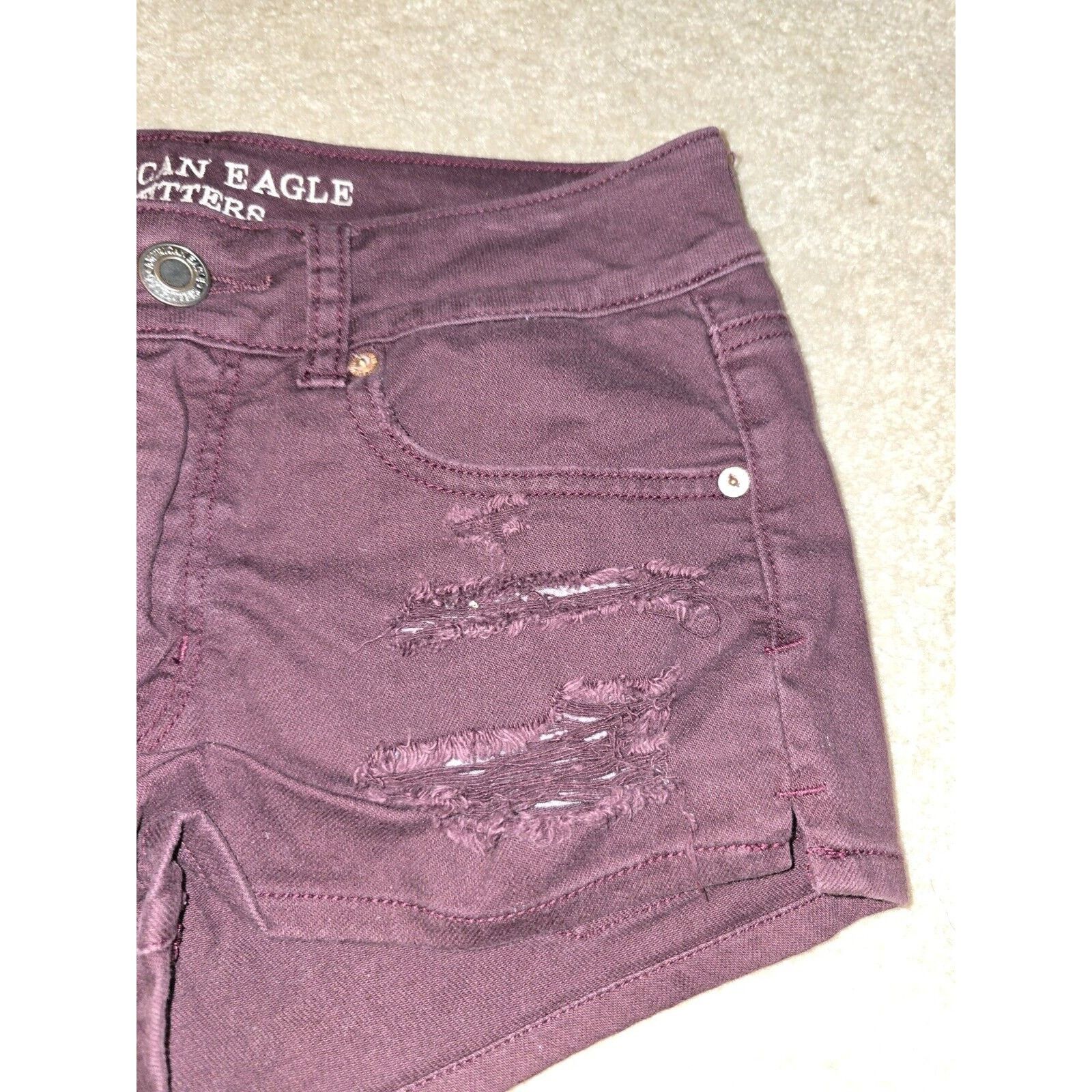 American Eagle Outfitters American Eagle Outfitters Women Shorts Sz 6 Burgundy Shortie Size 28" / US 6 / IT 42 - 4 Thumbnail