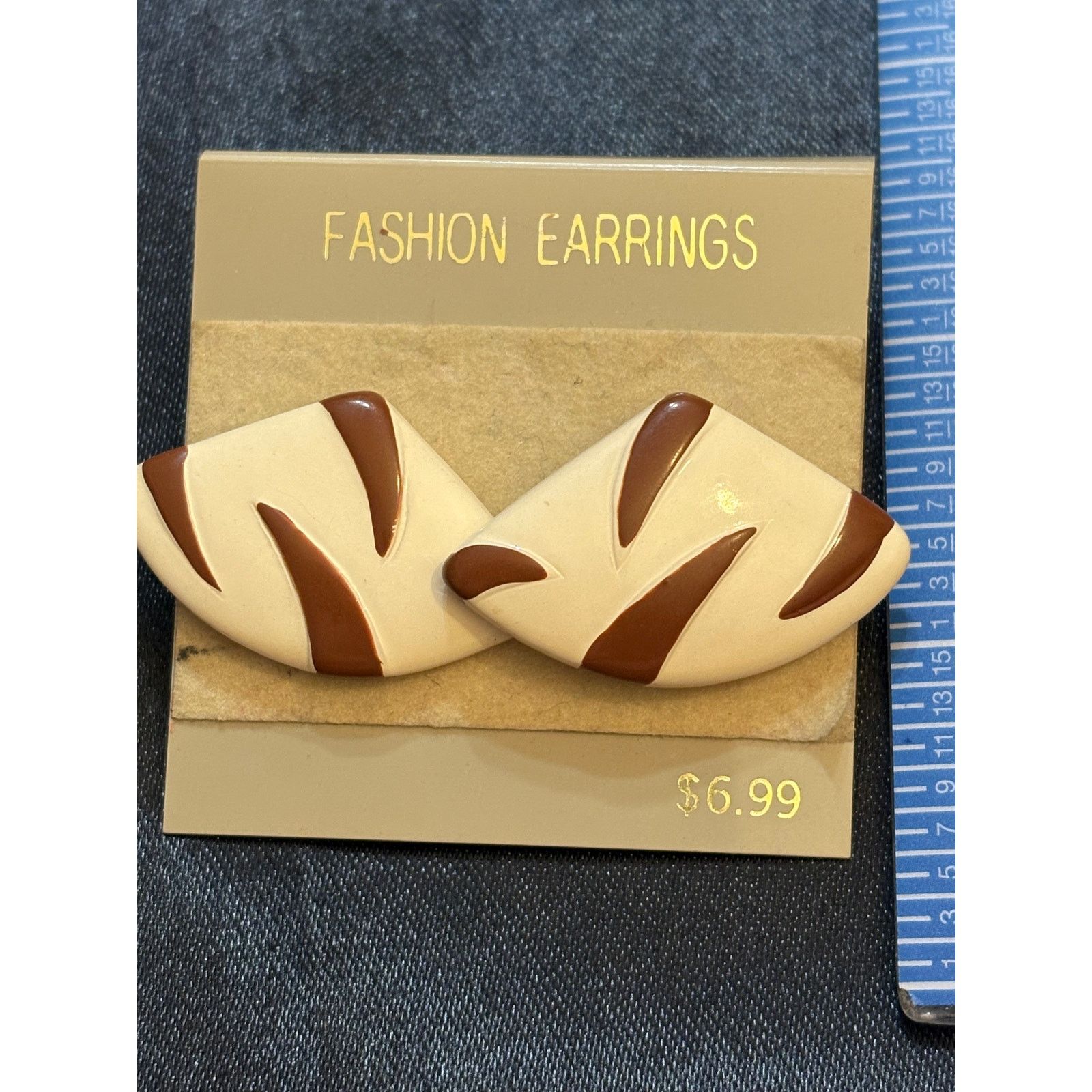 Other Vintage 80s Lightweight Abstract Cream Brown Stud Earrings Size ONE SIZE - 1 Thumbnail
