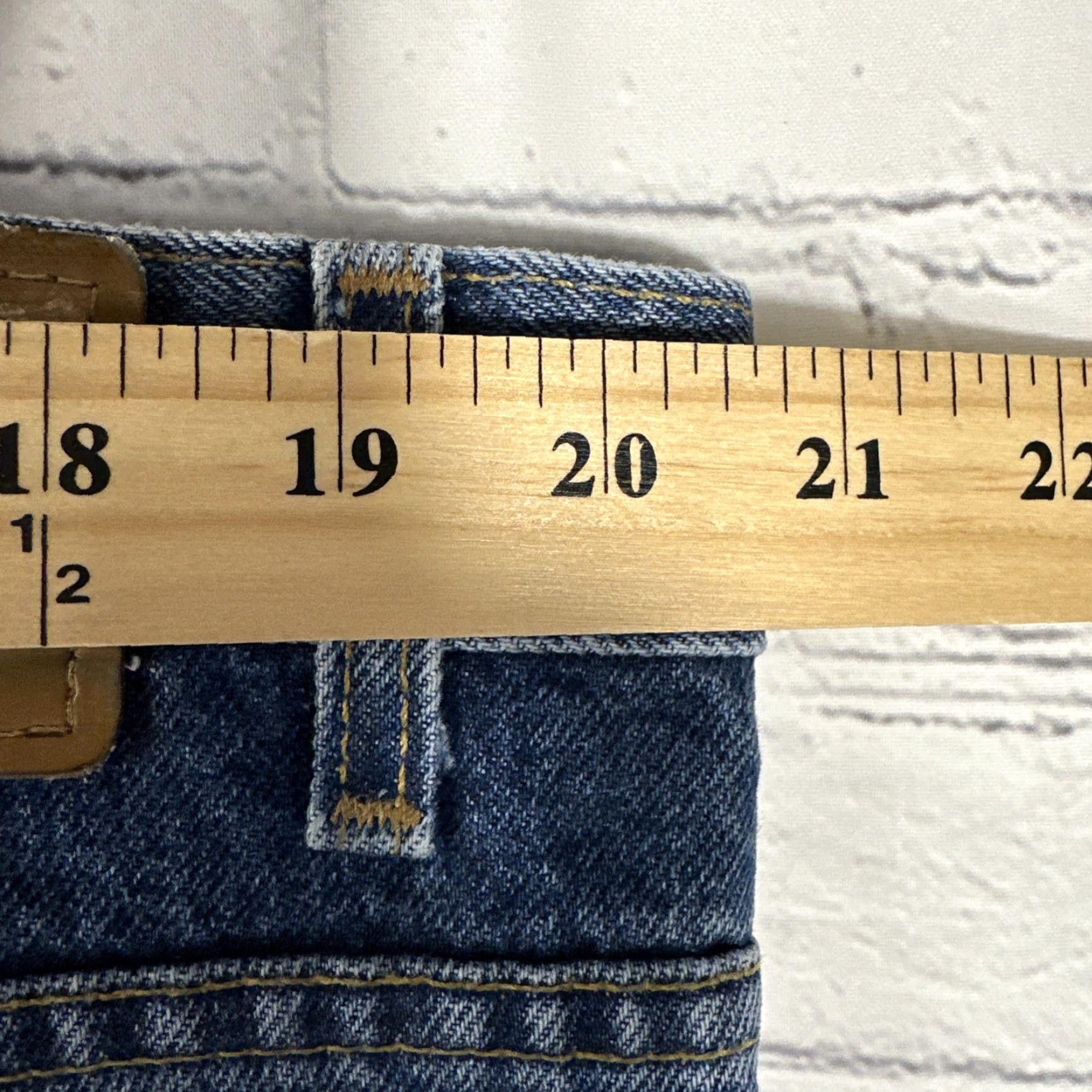 Levi's VINTAGE Levi's 540 Jeans Mens 42x32 Denim Tapered Relaxed Fit High Rise Blue 90s Y2K Logo Pockets Size US 42 / EU 58 - 4 Thumbnail