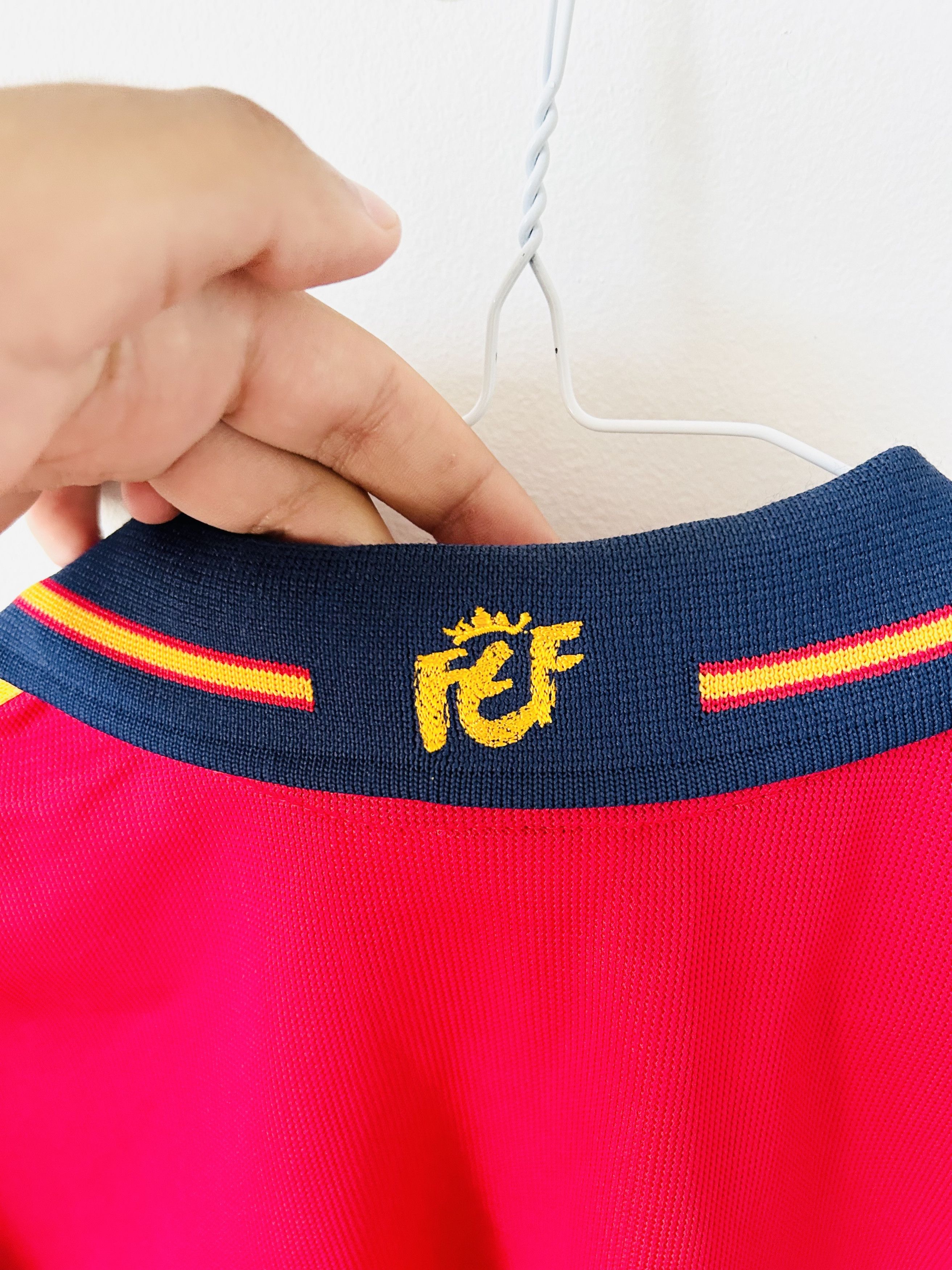 Adidas × Kappa × Vintage Spain 2000 home jersey Size US M / EU 48-50 / 2 - 3 Thumbnail