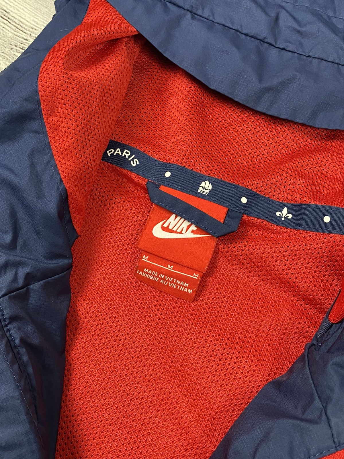 Nike Nike Paris Saint Germain PSG football jersey light jacket Size US M / EU 48-50 / 2 - 13 Thumbnail
