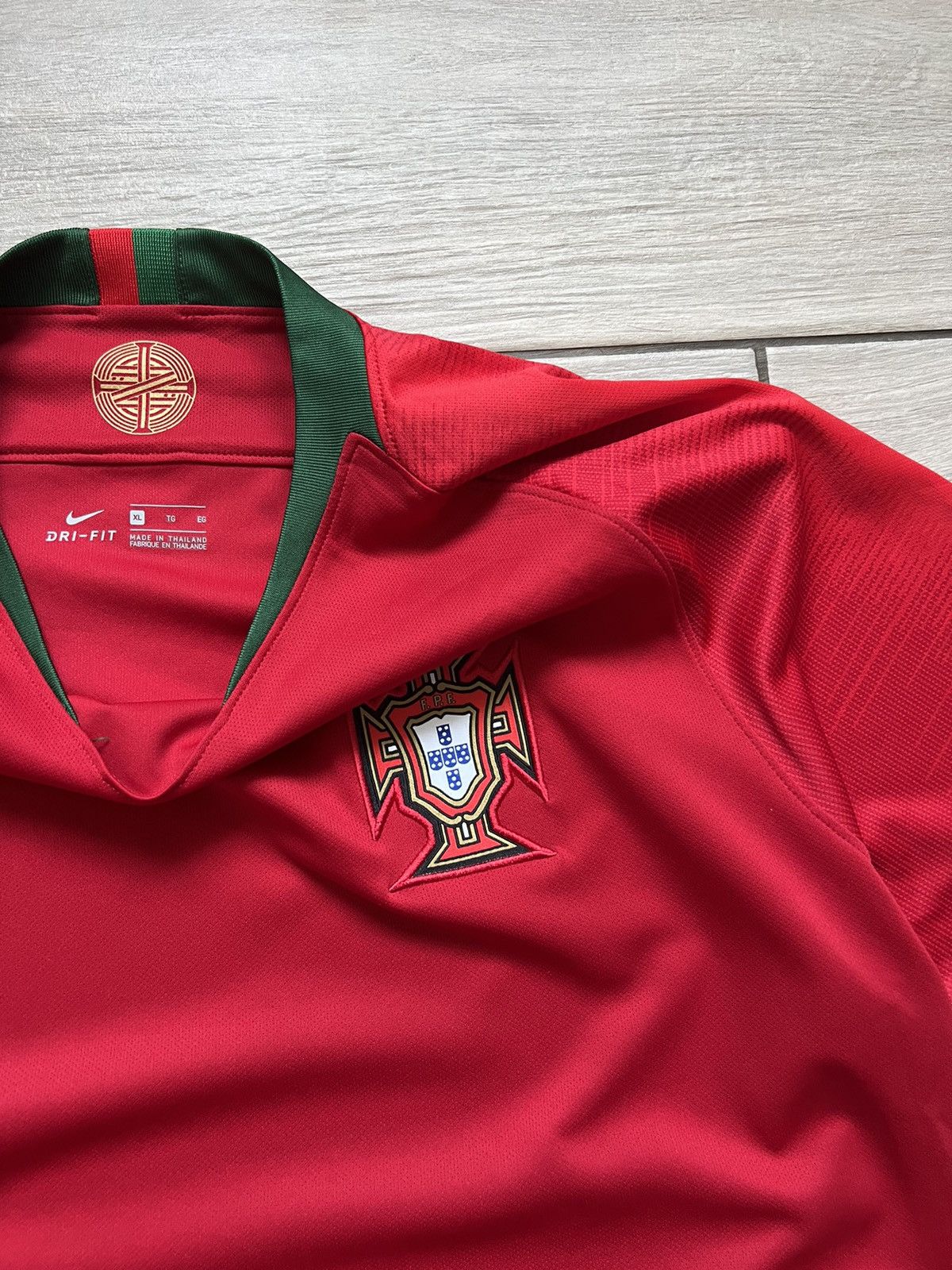 Nike × Vintage Portugal Nike 2018/2019 Home Soccer Football Shirt Jersey Size US XL / EU 56 / 4 - 8 Thumbnail