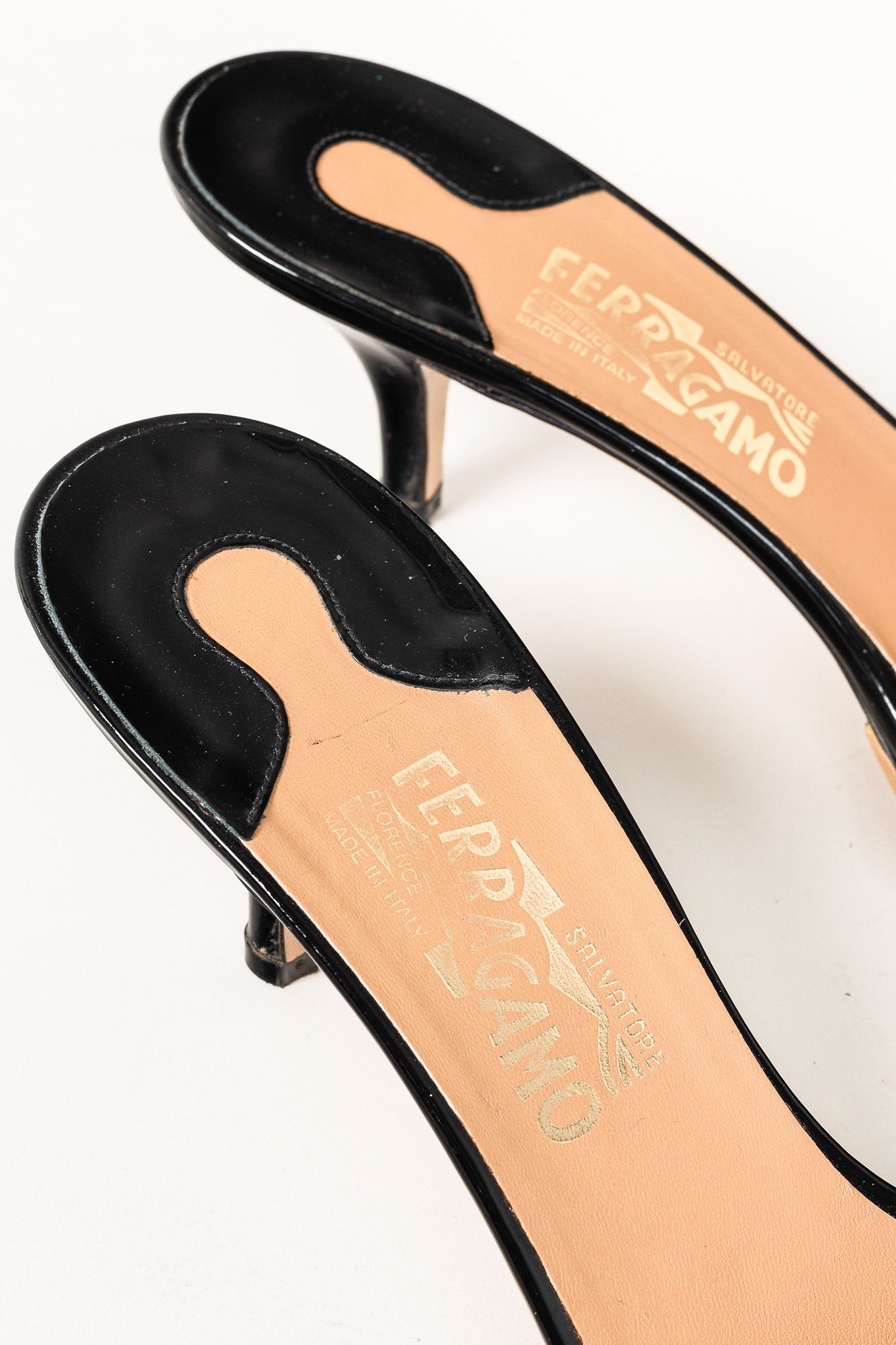 Salvatore Ferragamo Salvatore Ferragamo Glory Nero Patent Calf Bow Mules Size US 10 / IT 40 - 10 Thumbnail