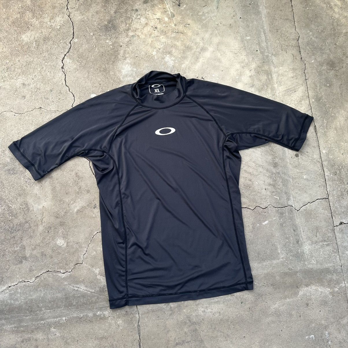 Oakley Vintage Oakley termo Jersey Tshirt Y2K Tee Size US XL / EU 56 / 4 - 2 Thumbnail