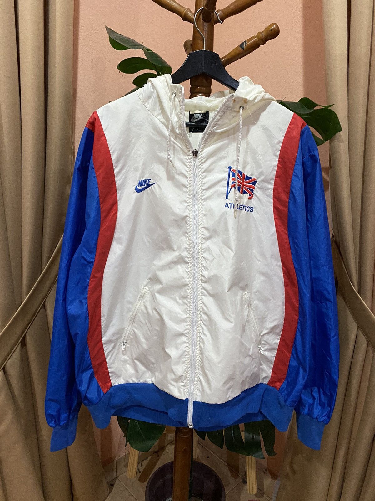 Nike Vintage Nike Athletics Jacket | Retro UK-Made Windbreaker Size US XL / EU 56 / 4 - 1 Thumbnail