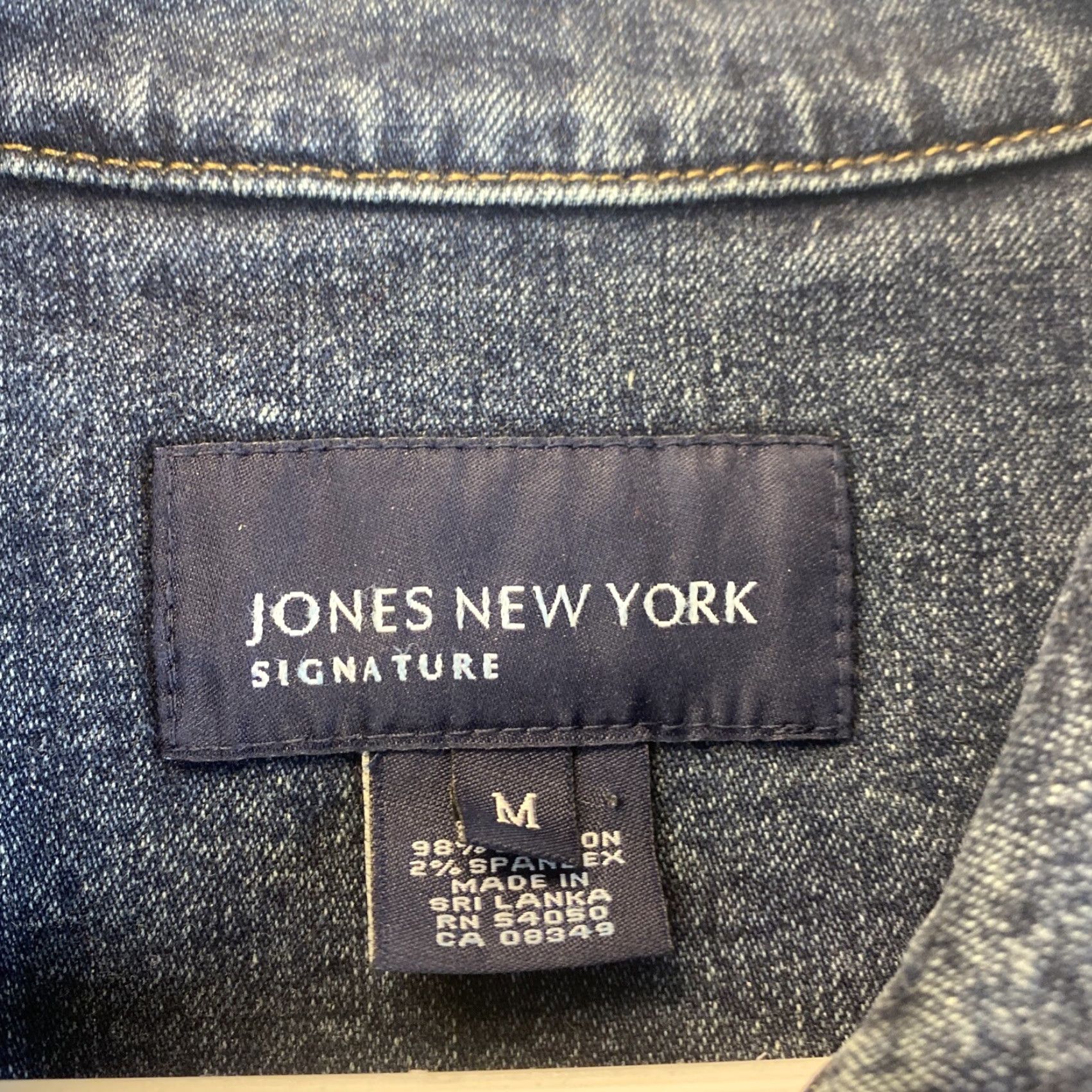 Jones New York VINTAGE Jones New York Jeans Jacket Women Medium Blue Long Sleeve Denim Coat Women's Clothing Size M / US 6-8 / IT 42-44 - 4 Thumbnail