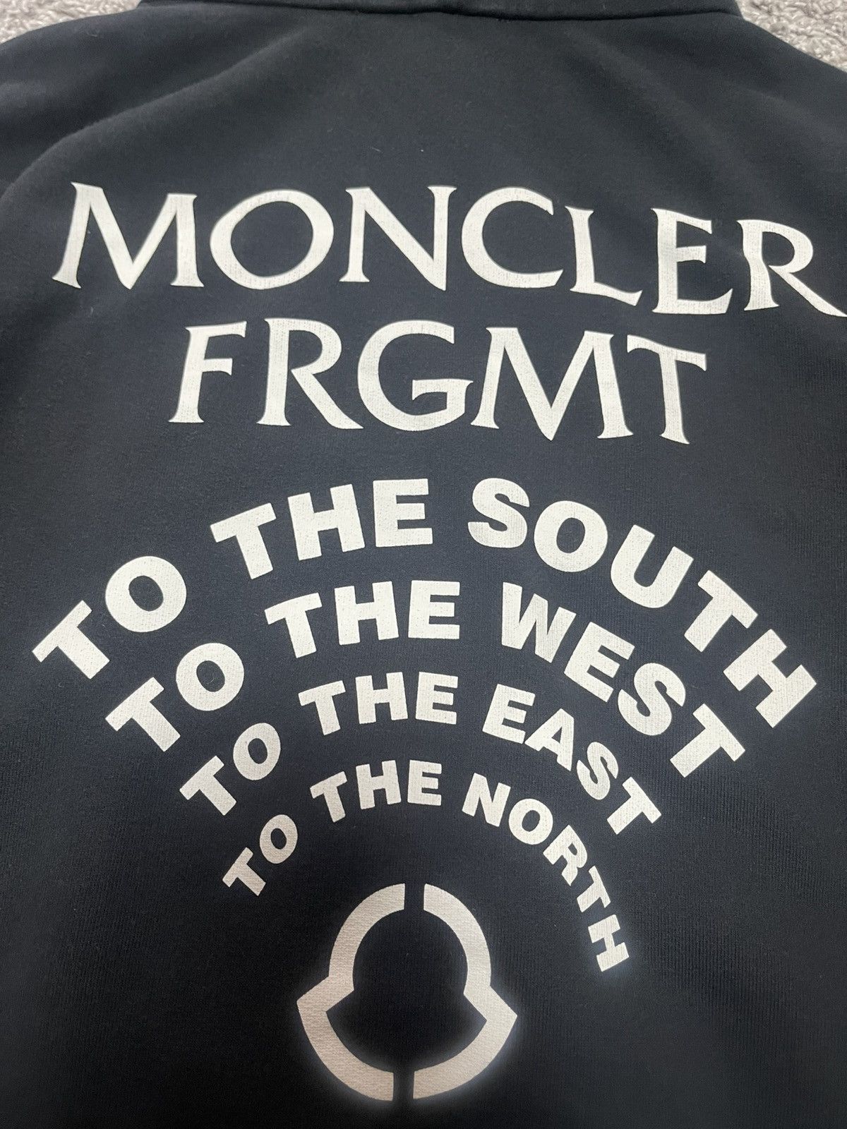 Fragment Design × Moncler MONCLER FRAGMENT ZIP HOODIE WORLD TOUR 2019 SIZE M-L Size US L / EU 52-54 / 3 - 17 Thumbnail