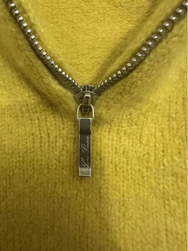 Loro Piana LORO PIANA She's wearing a cashmere cardigan Size S / US 4 / IT 40 - 8 Thumbnail