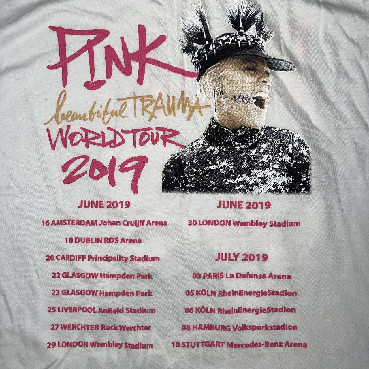 Vintage Band Tees Pink Beautiful Trauma World Tour 2019 T-Shirt M Size US M / EU 48-50 / 2 - 13 Thumbnail