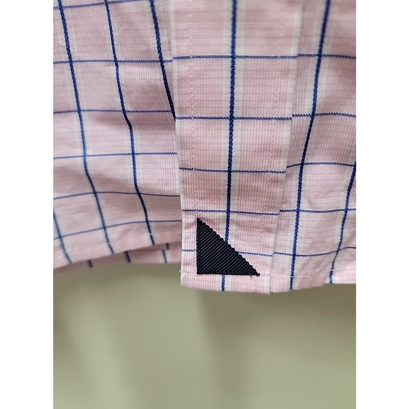 UNTUCKit UNTUCKit Shirt Mens M Pink Long Sleeve Button-Up Shirt Size US M / EU 48-50 / 2 - 3 Thumbnail
