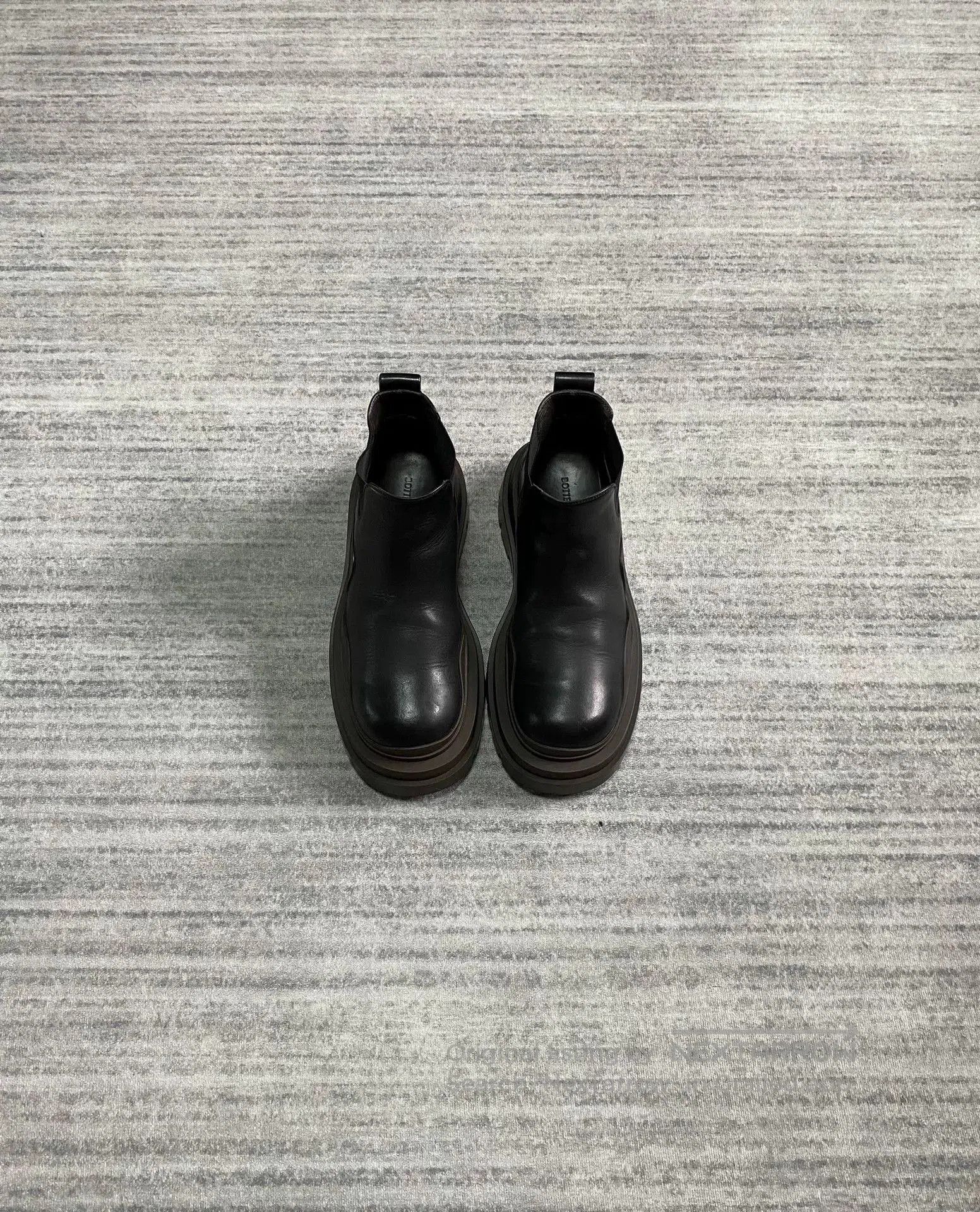 Bottega Veneta bottega veneta black chunky leather boots. Size US 8 / EU 41 - 1 Thumbnail