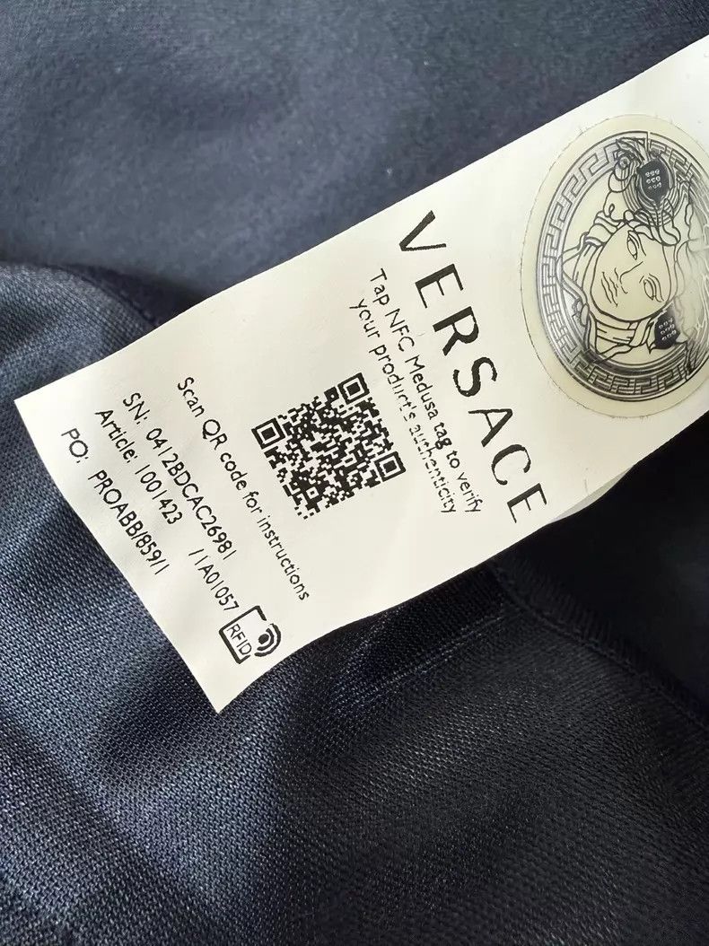 Versace Versace Embroidered zip-up shirt jacket Size US S / EU 44-46 / 1 - 7 Thumbnail