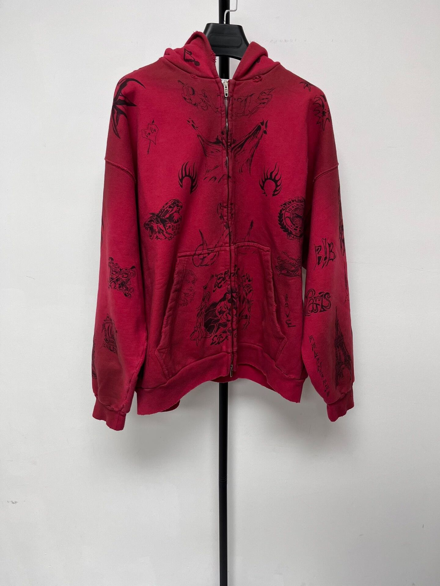 Balenciaga balenciaga red hooded zip jacket Size US S / EU 44-46 / 1 - 1 Thumbnail