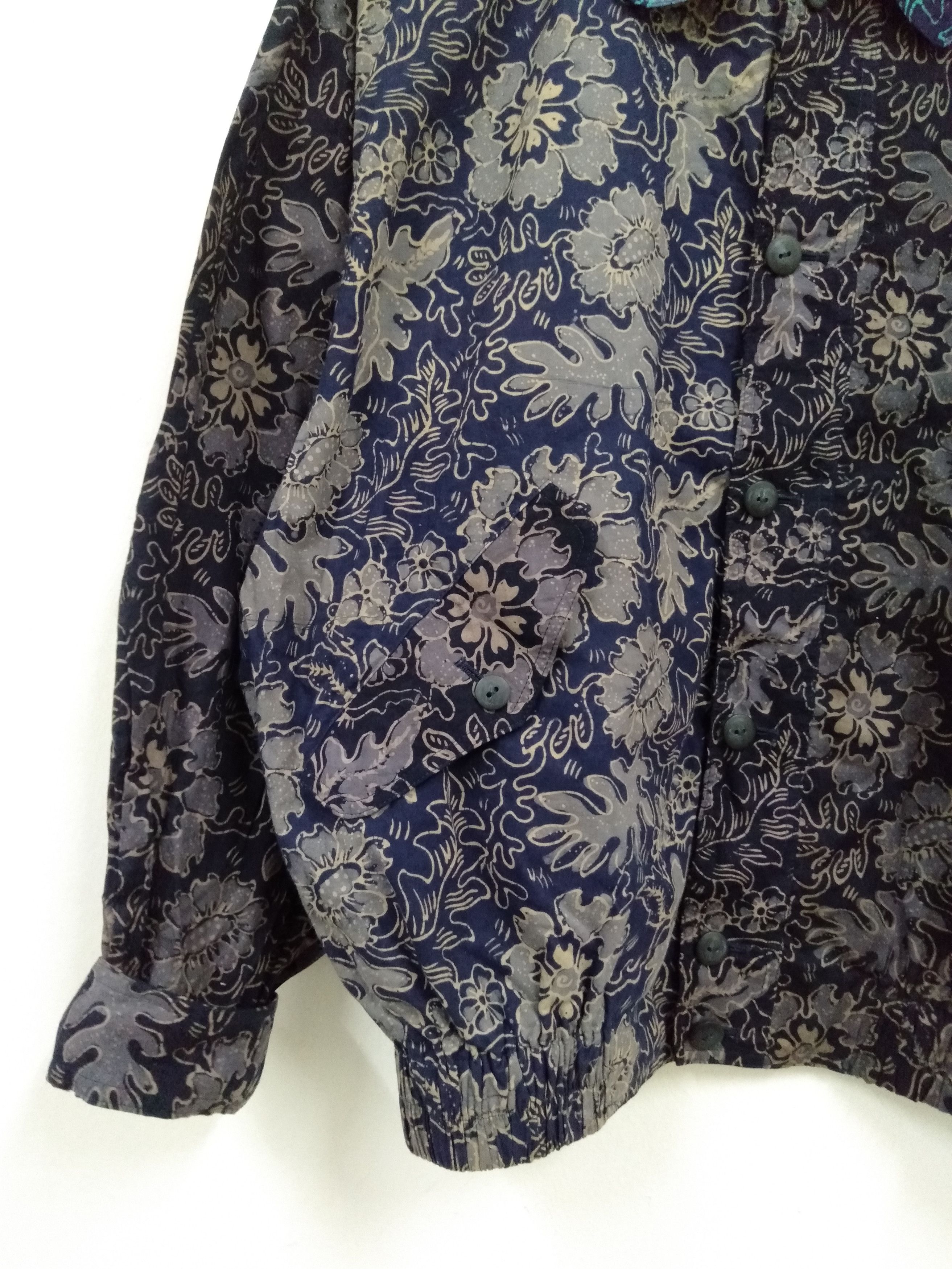Moschino Vintage Moschino Floral Psychedelic bomber Jacket rare Size US XL / EU 56 / 4 - 4 Thumbnail