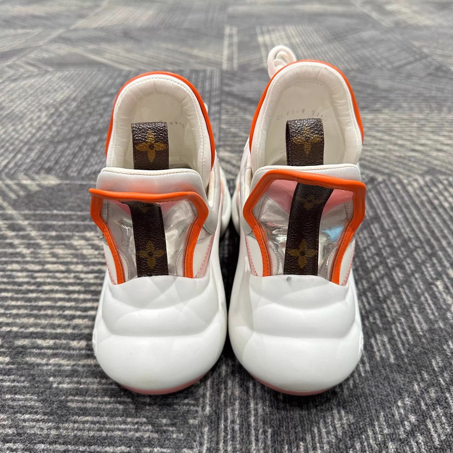 Louis Vuitton Louis Vuitton Archlight White Orange Dad Sneaker 39.5 Size US 9 / IT 39 - 3 Thumbnail