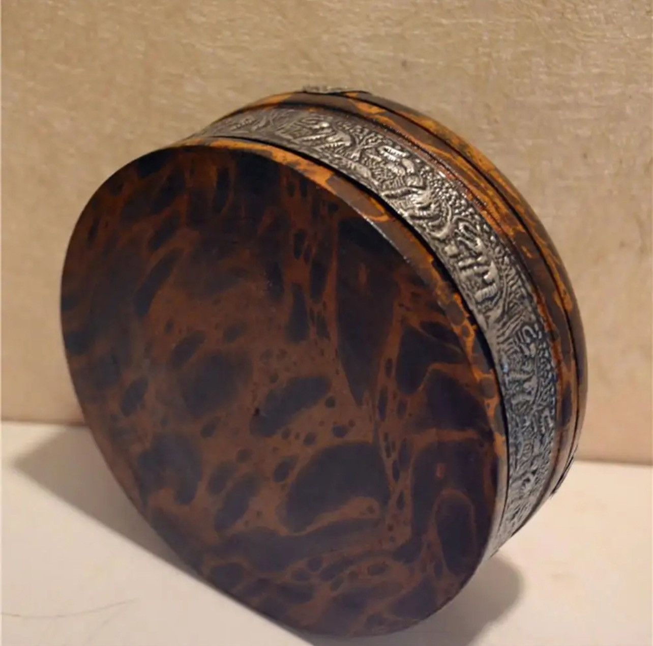 Vintage Vintage Wooden Emboss Ashtray Home Office Tobacco Tray Size ONE SIZE - 2 Thumbnail