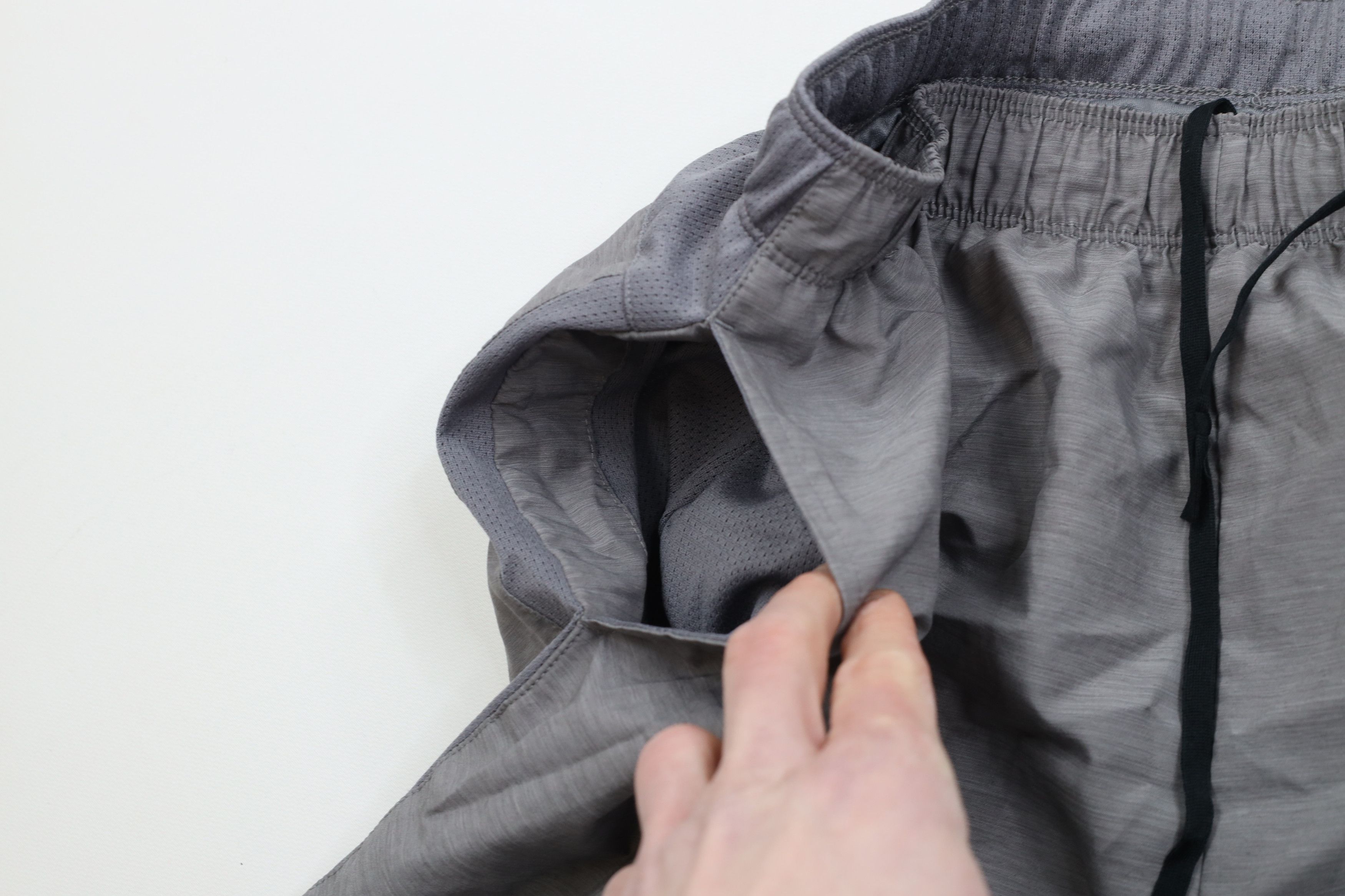 Nike Vintage Y2K Nike Reflective Swoosh Lined Running Shorts Gray Size US 34 / EU 50 - 6 Thumbnail