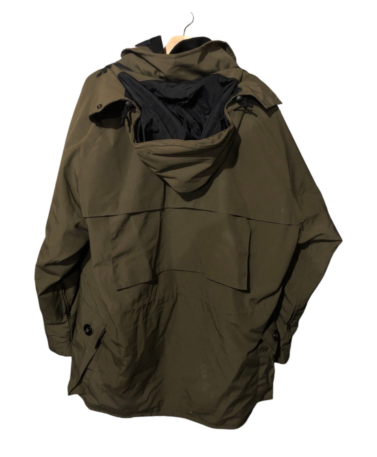 Canada Goose Canada Goose 4 Pocket Parka Jacket in Military Green Rare Size US L / EU 52-54 / 3 - 2 Thumbnail