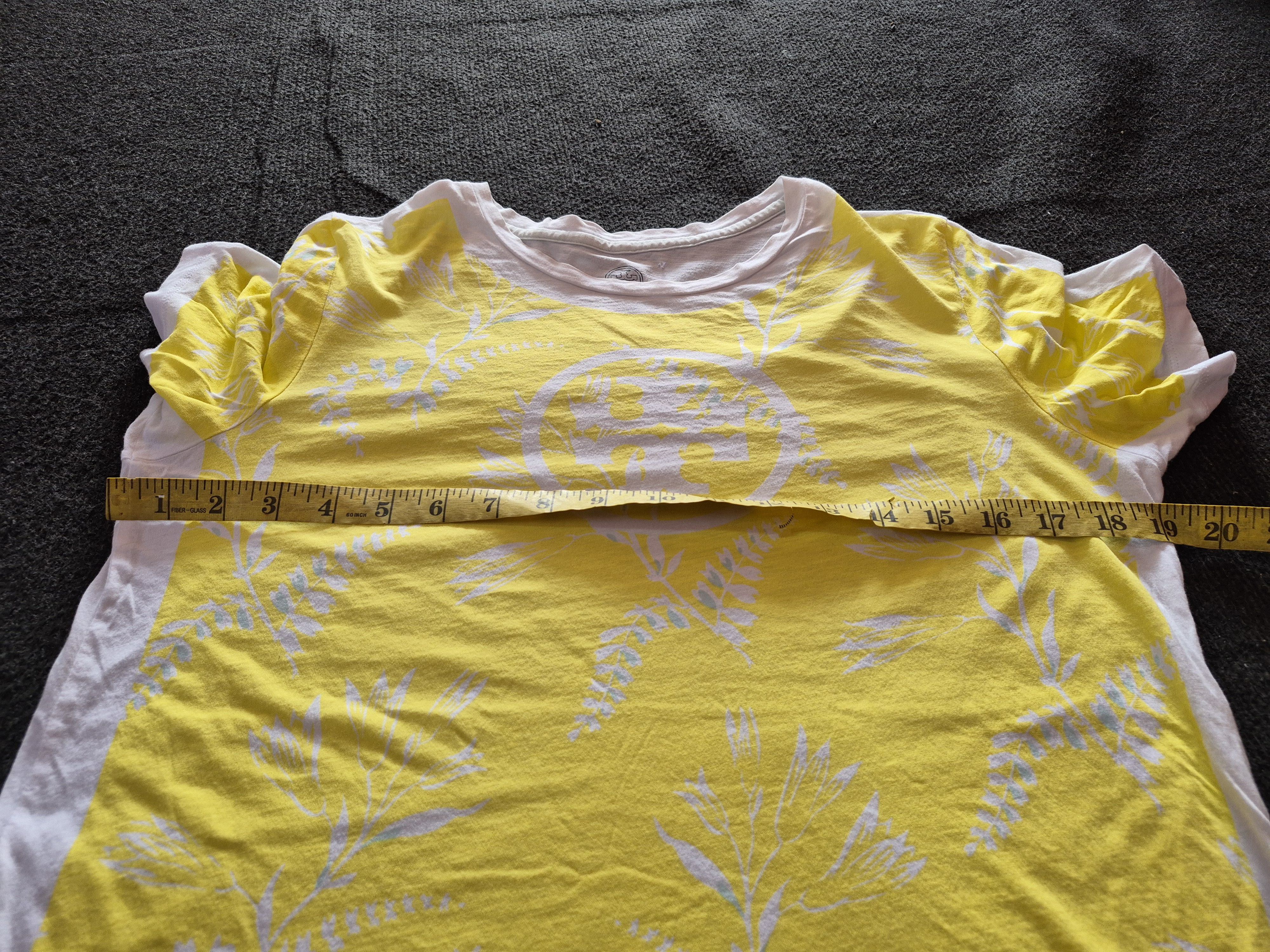 Japanese Brand 🔥 Tory Burch Brand Designer Overprint Tee Size US S / EU 44-46 / 1 - 11 Thumbnail