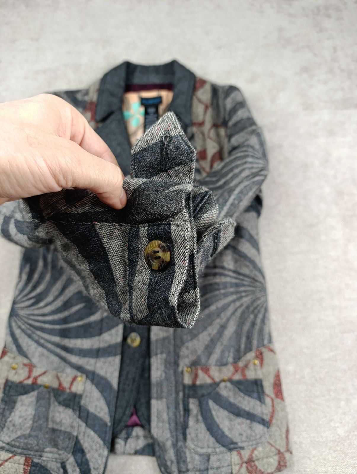 Custo Barcelona Vintage Custo Barcelona Wool Blazer Size XS / US 0-2 / IT 36-38 - 5 Thumbnail