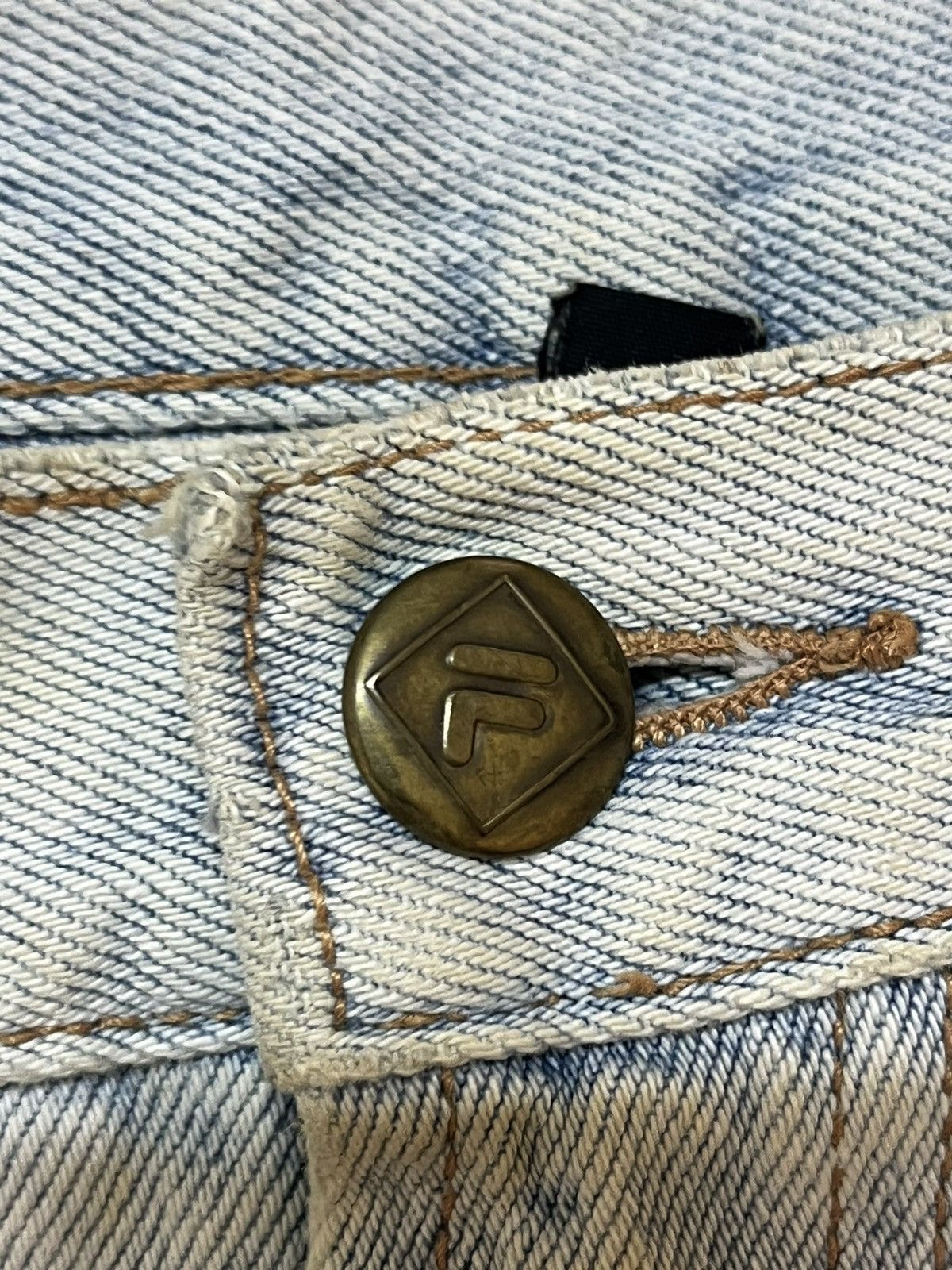 Fila Vintage Fila Shorts Baggy Wide Leg Distressed Denim Size US 33 - 11 Thumbnail