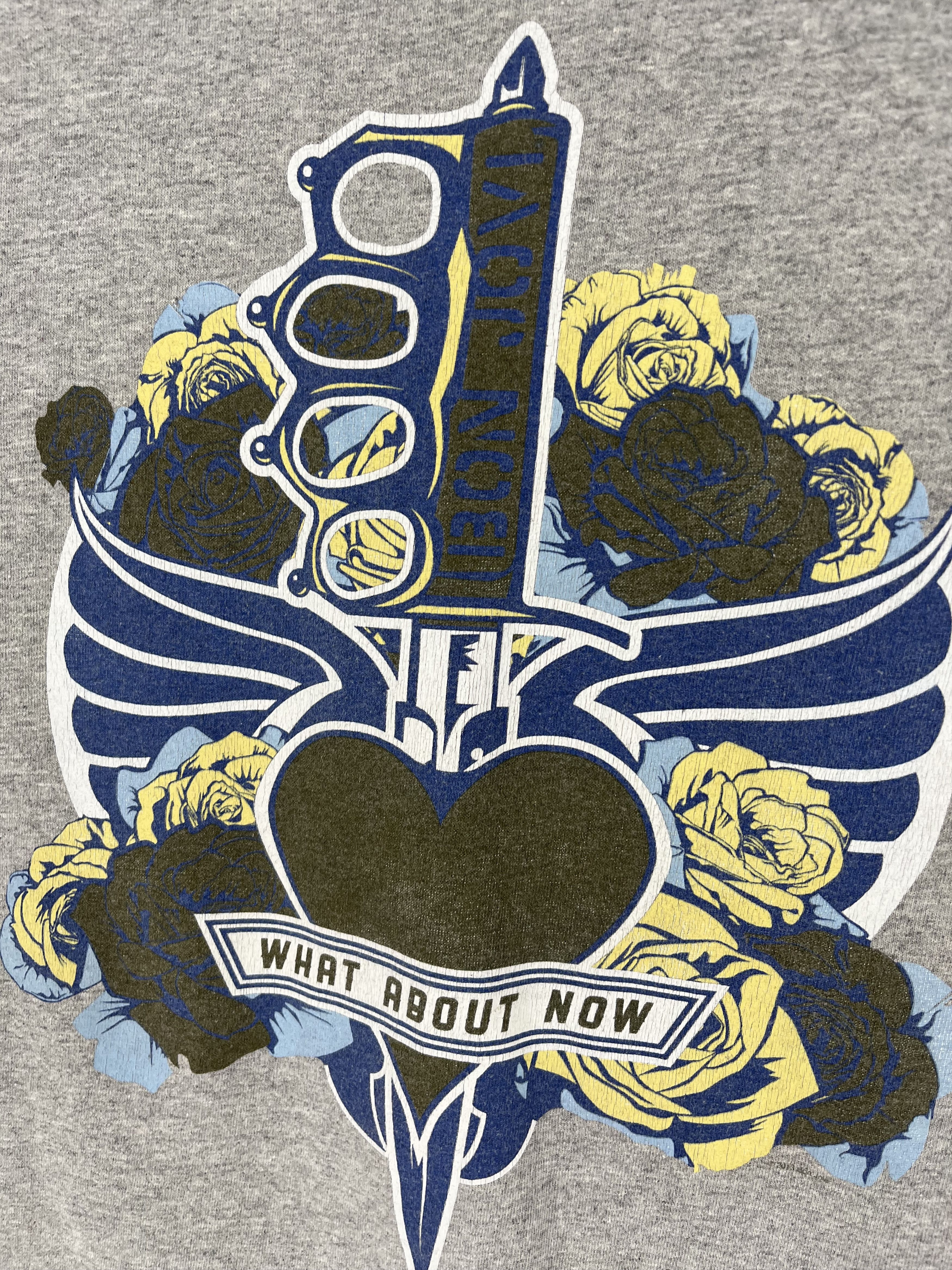 Band Tees Mens Vintage T Shirt Bon Jovi 2013 The world Tour Size S Size US S / EU 44-46 / 1 - 7 Thumbnail