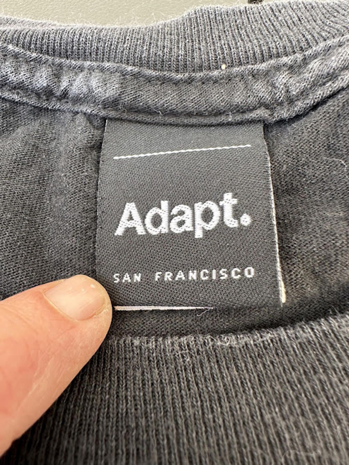 Adapt Adapt SF Gold Blooded Graphic Tee L Size US L / EU 52-54 / 3 - 4 Thumbnail