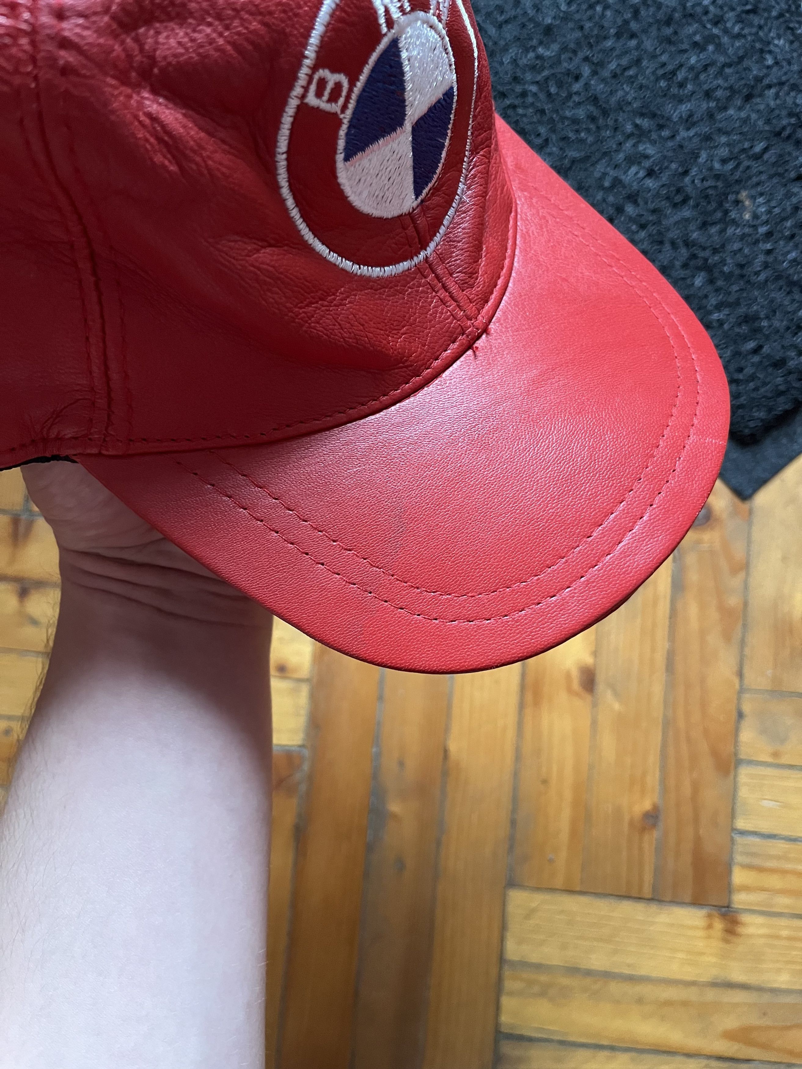 BMW Vintage BMW F1 Ferrari Red Nascar Racing 5 Panel Leather Cap Size ONE SIZE - 3 Thumbnail