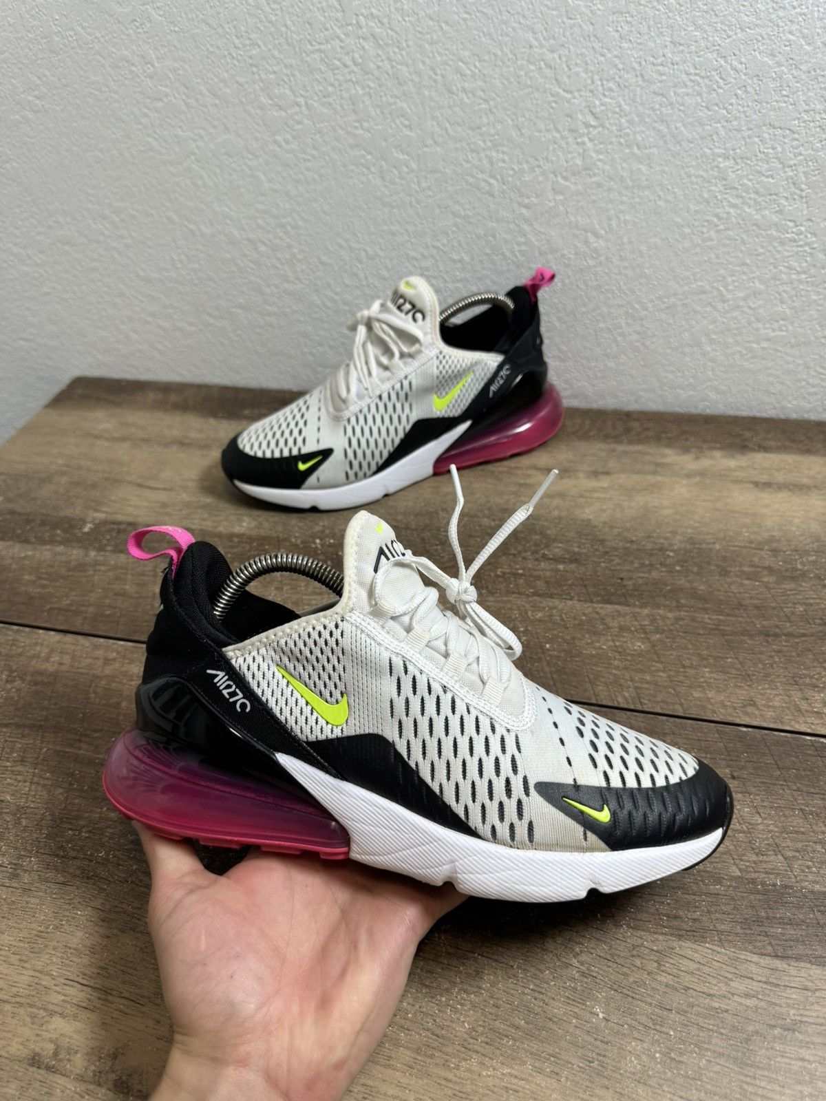 Nike Nike Air max 270 White Black Fuchsia Volt 943345-102 GS 7Y Size US 7 / EU 40 - 1 Thumbnail