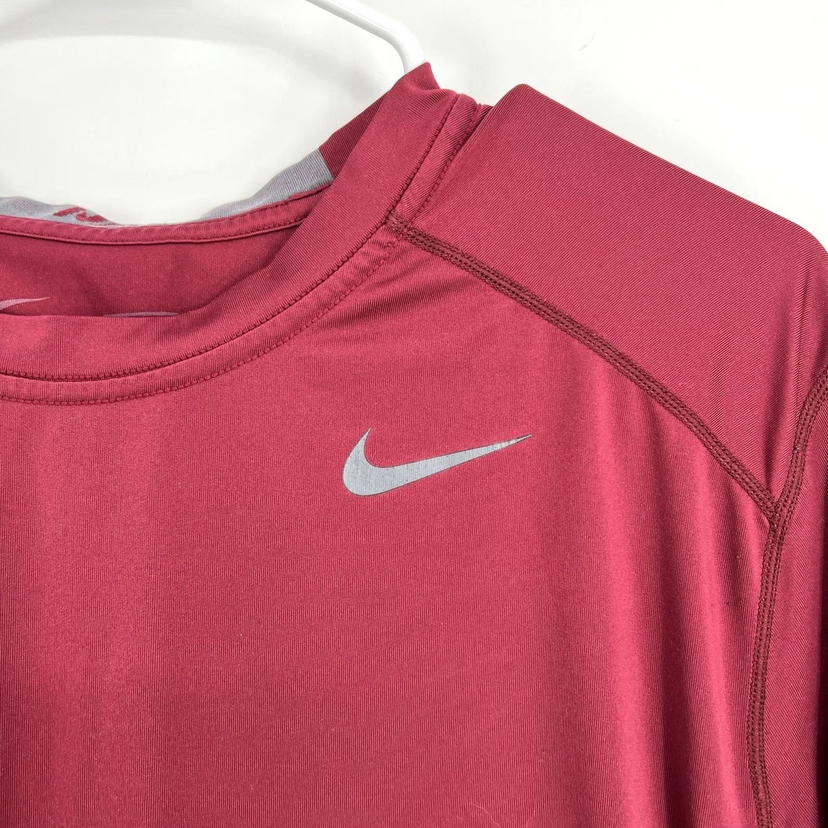Nike Nike Pro Combat Dri-Fit Fitted Compression T-Shirt Men L Burgundy Red Nike Logo Crew Neck Short Sleeve Sports Activewear Size US L / EU 52-54 / 3 - 4 Thumbnail