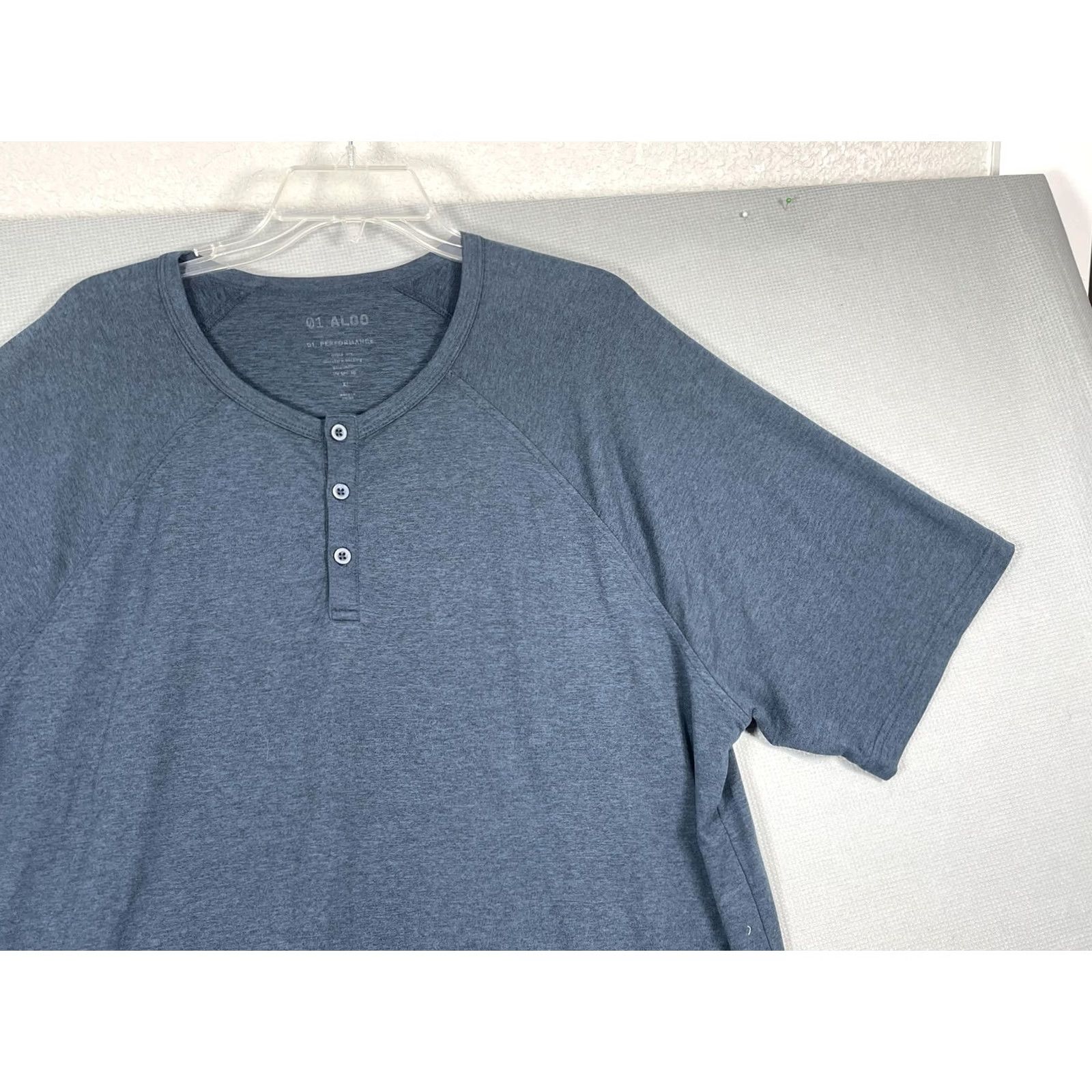 Vintage 01.ALGO Shirt Mens XL Blue Short Sleeve Henley Performance T-Shirt Tagless Size US XL / EU 56 / 4 - 2 Thumbnail