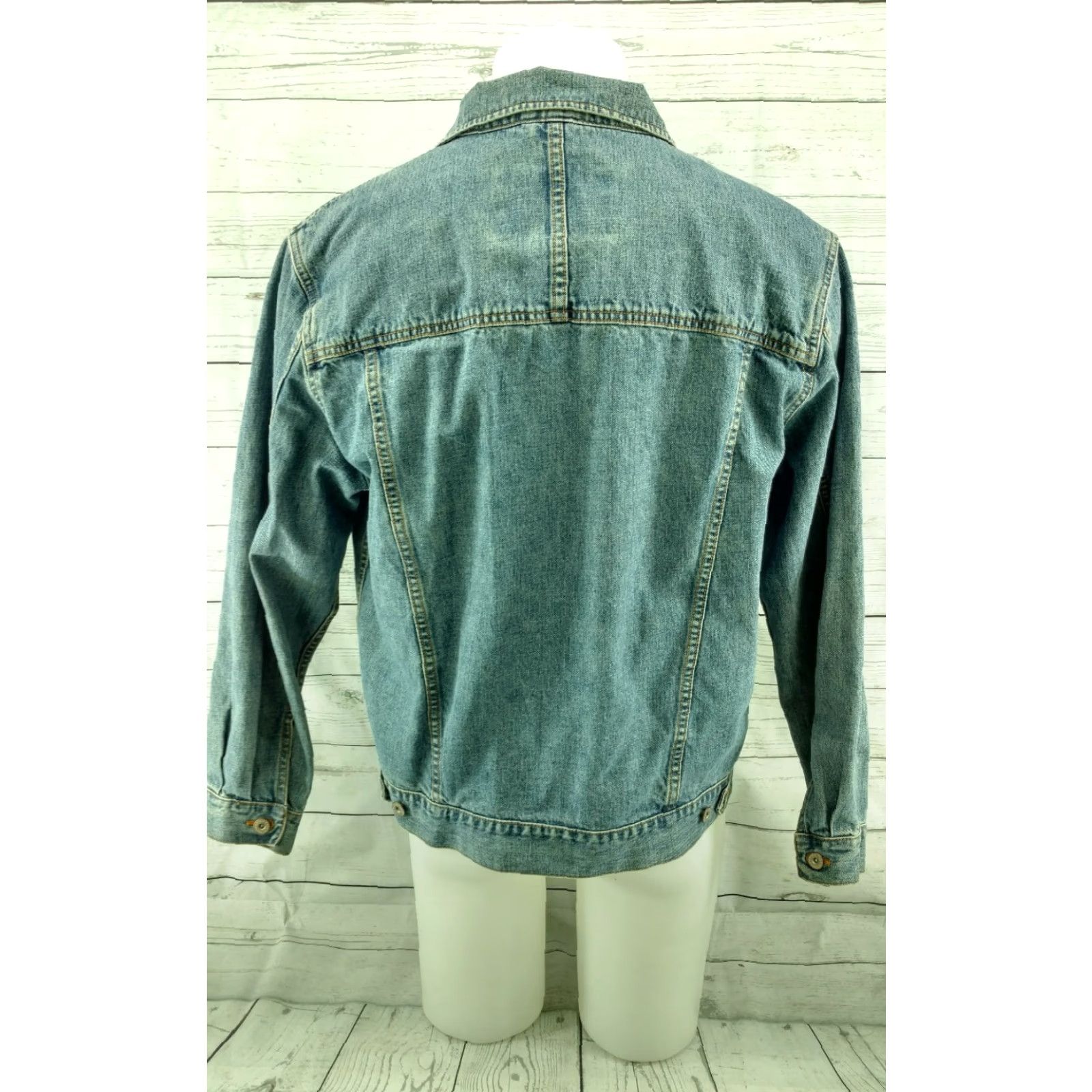 Eddie Bauer Eddie Bauer Jean Jacket Denim Trucker Button Up Unisex Medium Blue Sized M Size US 31 - 4 Thumbnail