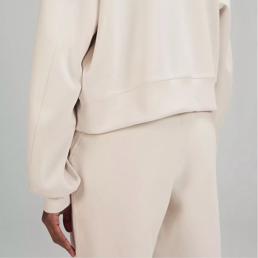 Lululemon Lululemon Softstreme Perfectly Oversized Crop Crew Mojave 12 Size XL / US 12-14 / IT 48-50 - 2 Thumbnail