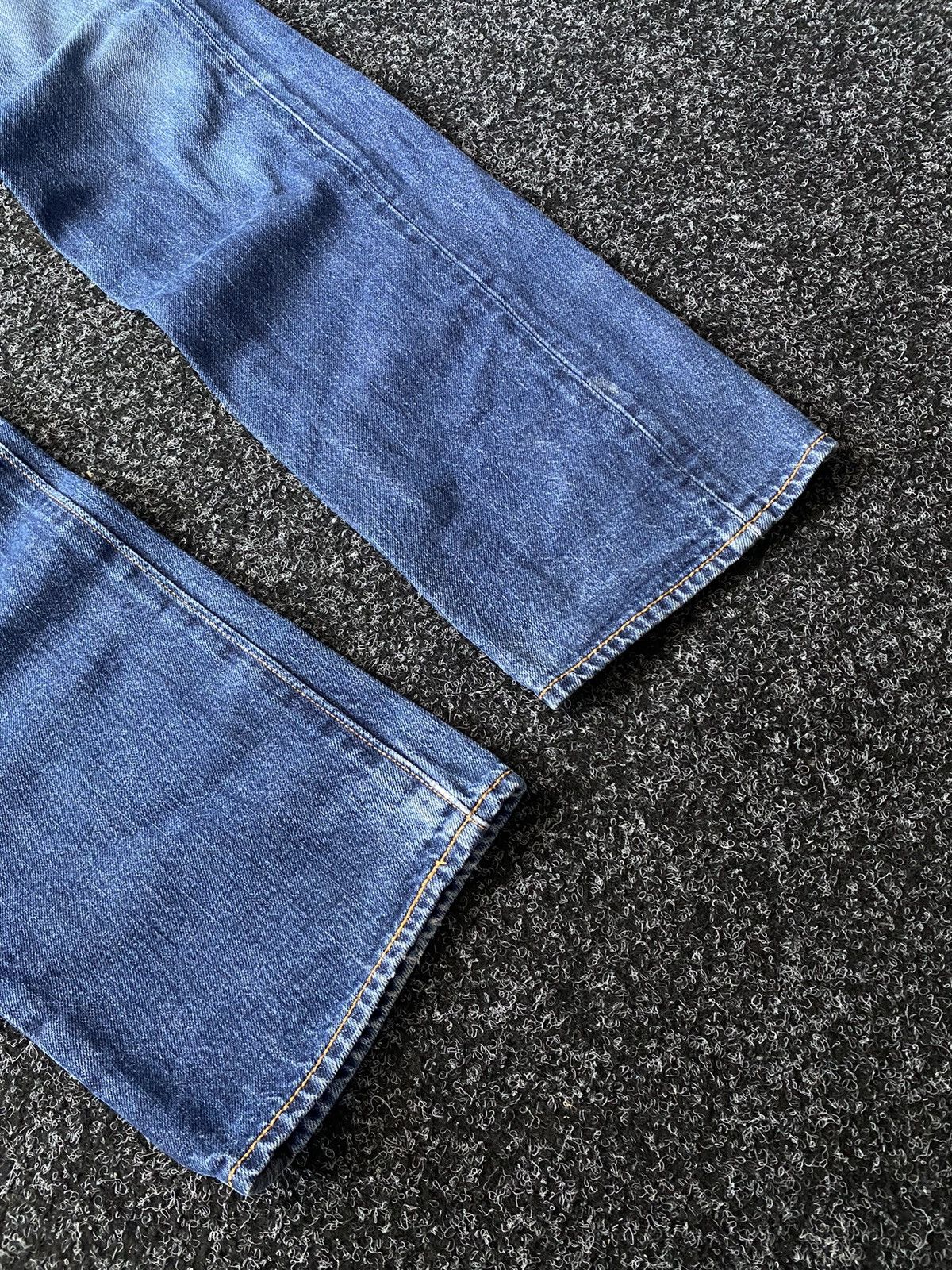 Levi's × Vintage Vintage Levi's 501 Distressed Jeans W30 size Size US 30 / EU 46 - 4 Thumbnail