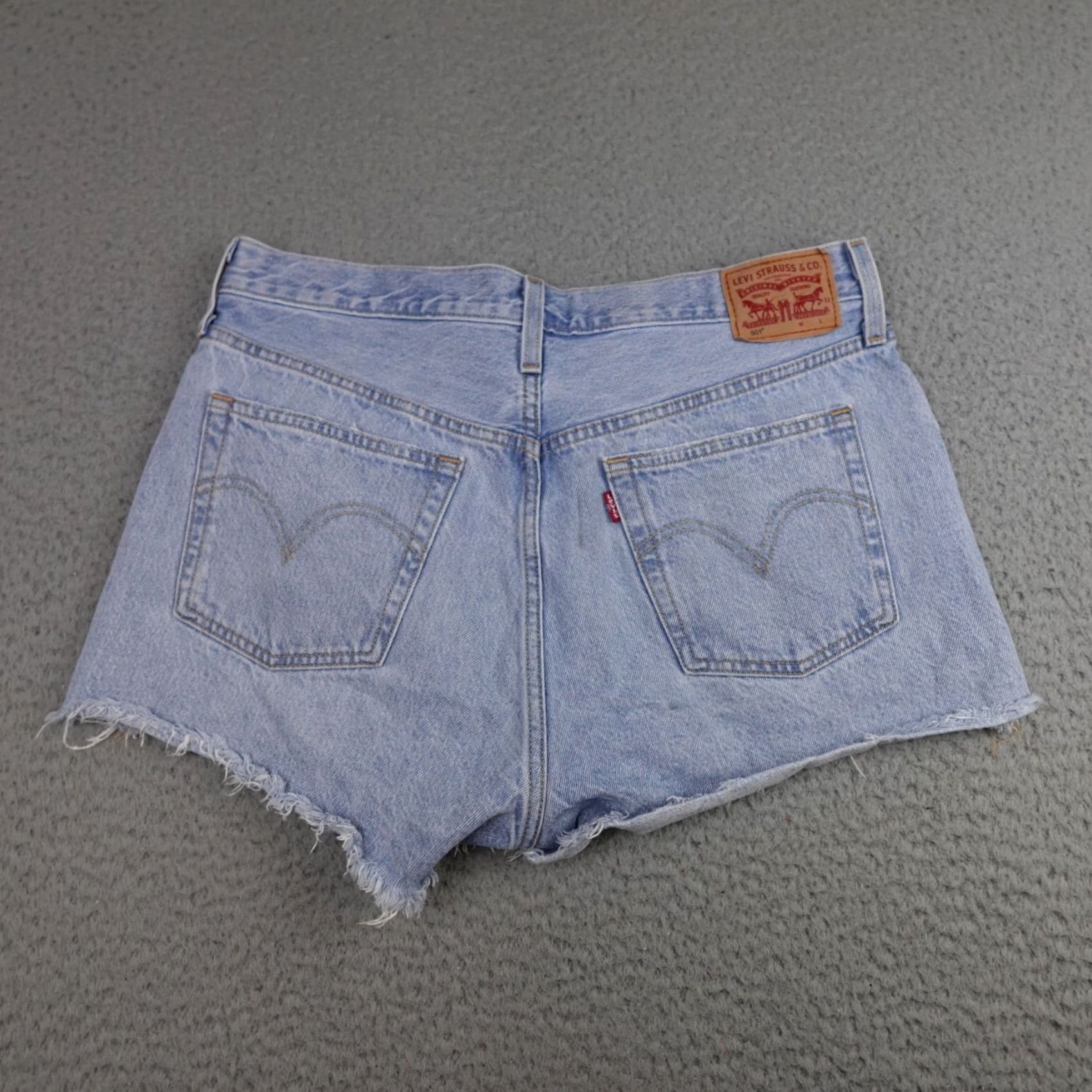Levi's Levi's 501 Jean Shorts Womens 31 Blue Denim Cut Off Button Fly Light Wash Jorts Size 24" / US 00 / IT 34 - 2 Thumbnail