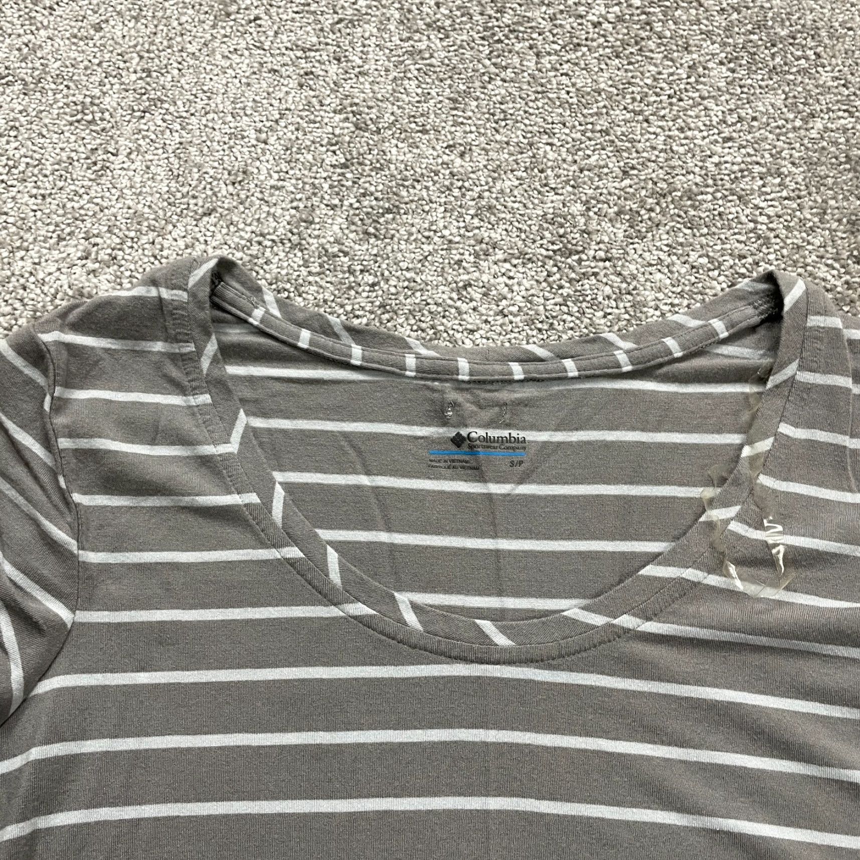 Vintage Columbia T Shirt Womens Small Gray Striped Pockets Round Neck Short Sleeve Size S / US 4 / IT 40 - 4 Thumbnail